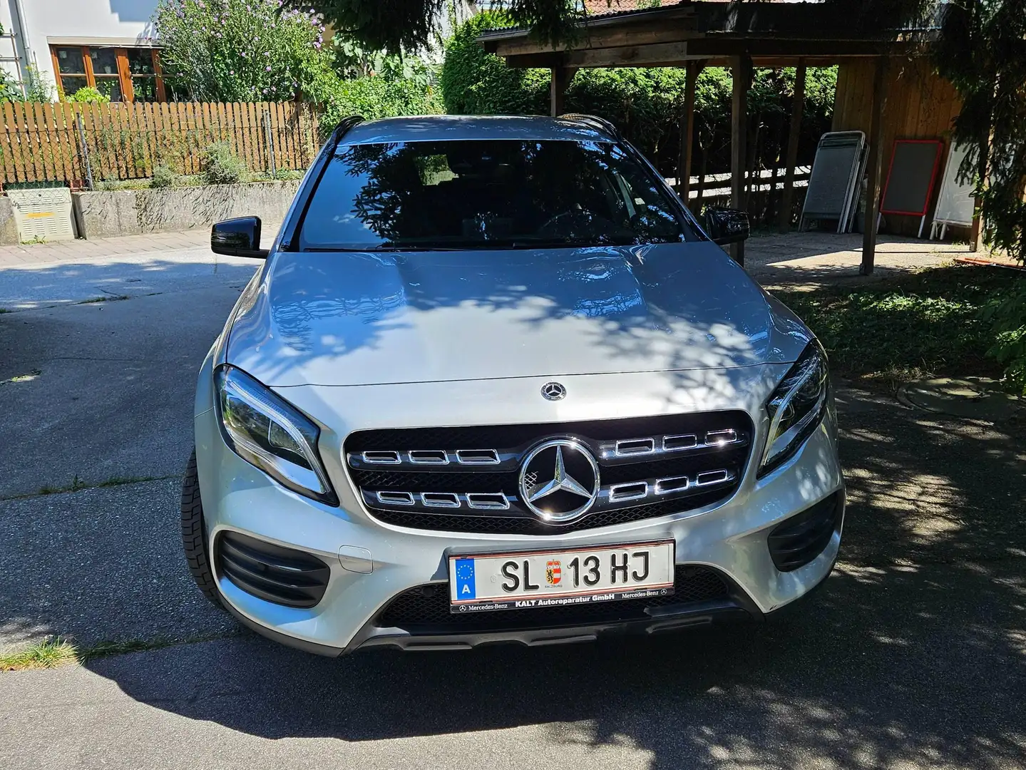 Mercedes-Benz GLA 200 GLA 200 d Austria Edition Austria Edition Silber - 1