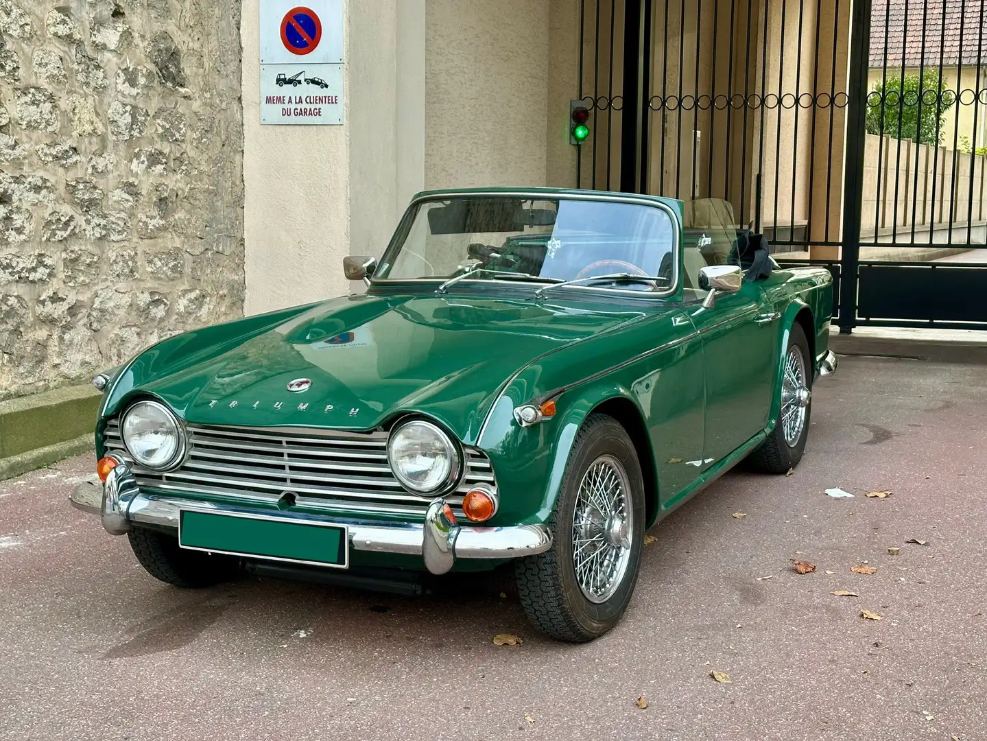 Triumph TR4 TR4 A IRS OVERDRIVE Grün - 2