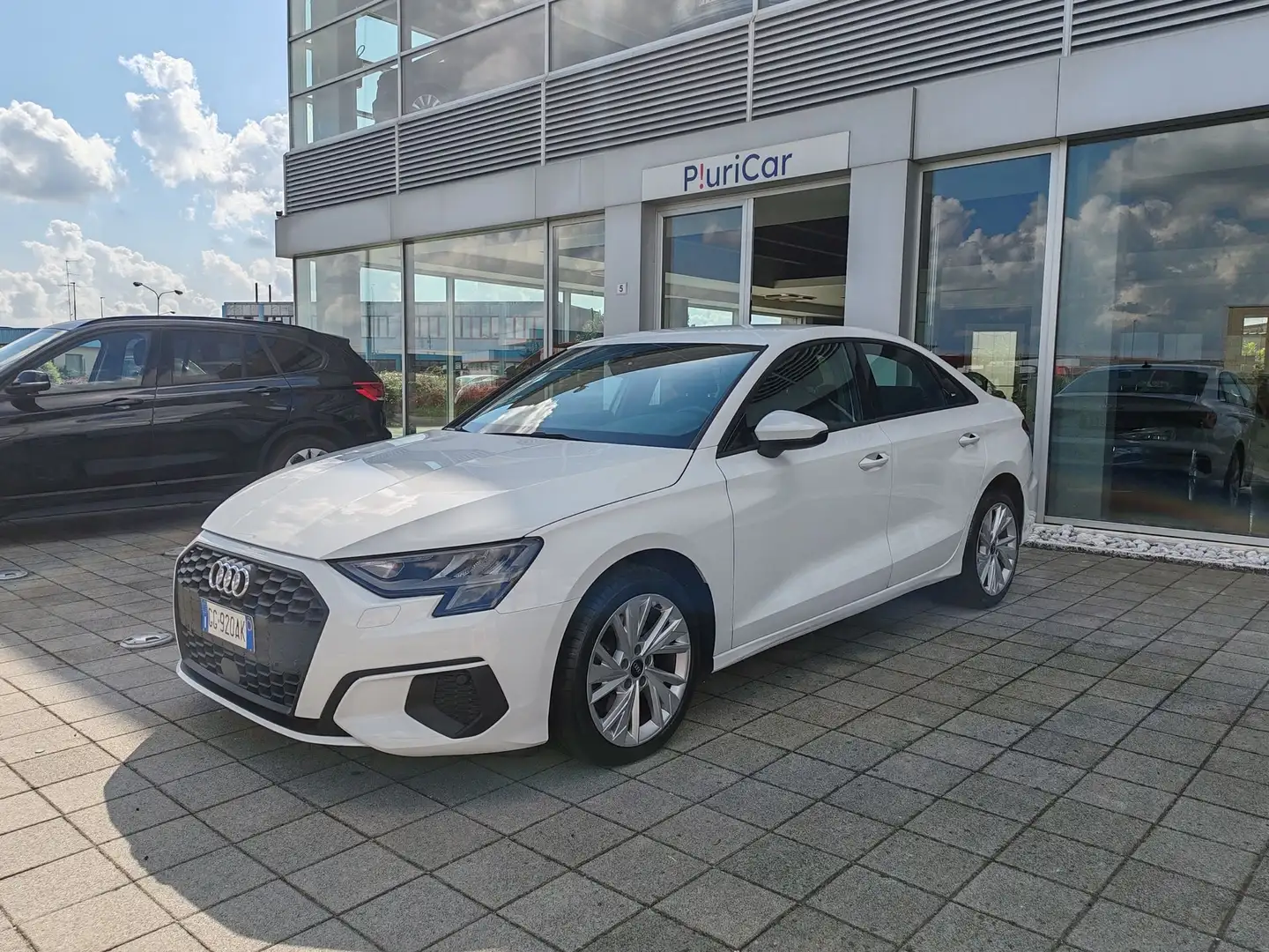 Audi A3 Sedan 30 TDI FariLED Adaptive Cruise Navi Sensori Weiß - 1