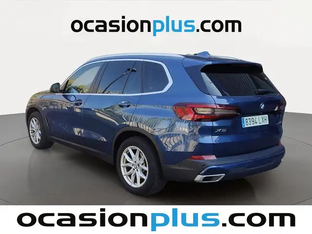BMW X5 view 3