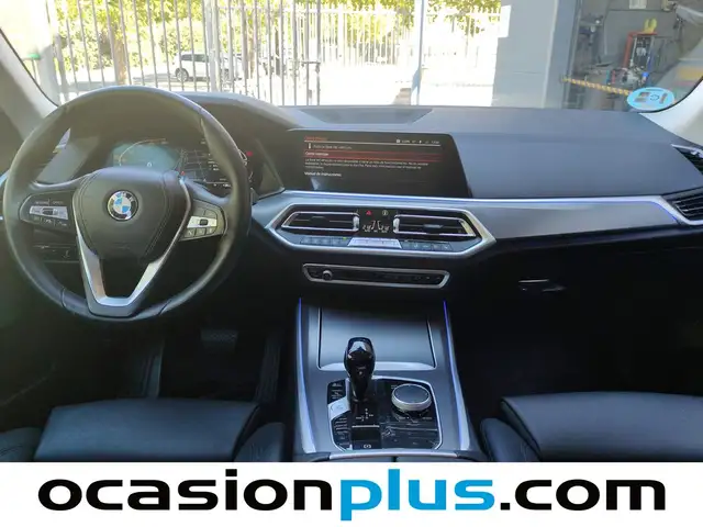 BMW X5 view 6
