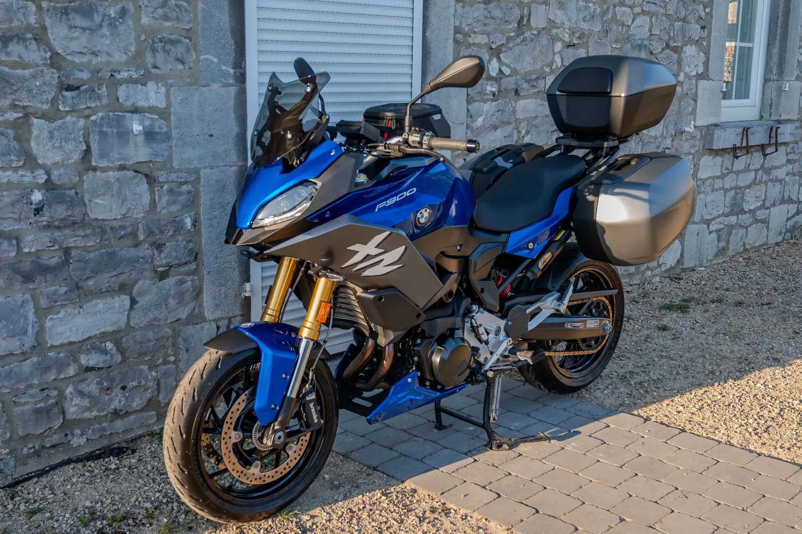 BMW F 900 XR Blauw - 2