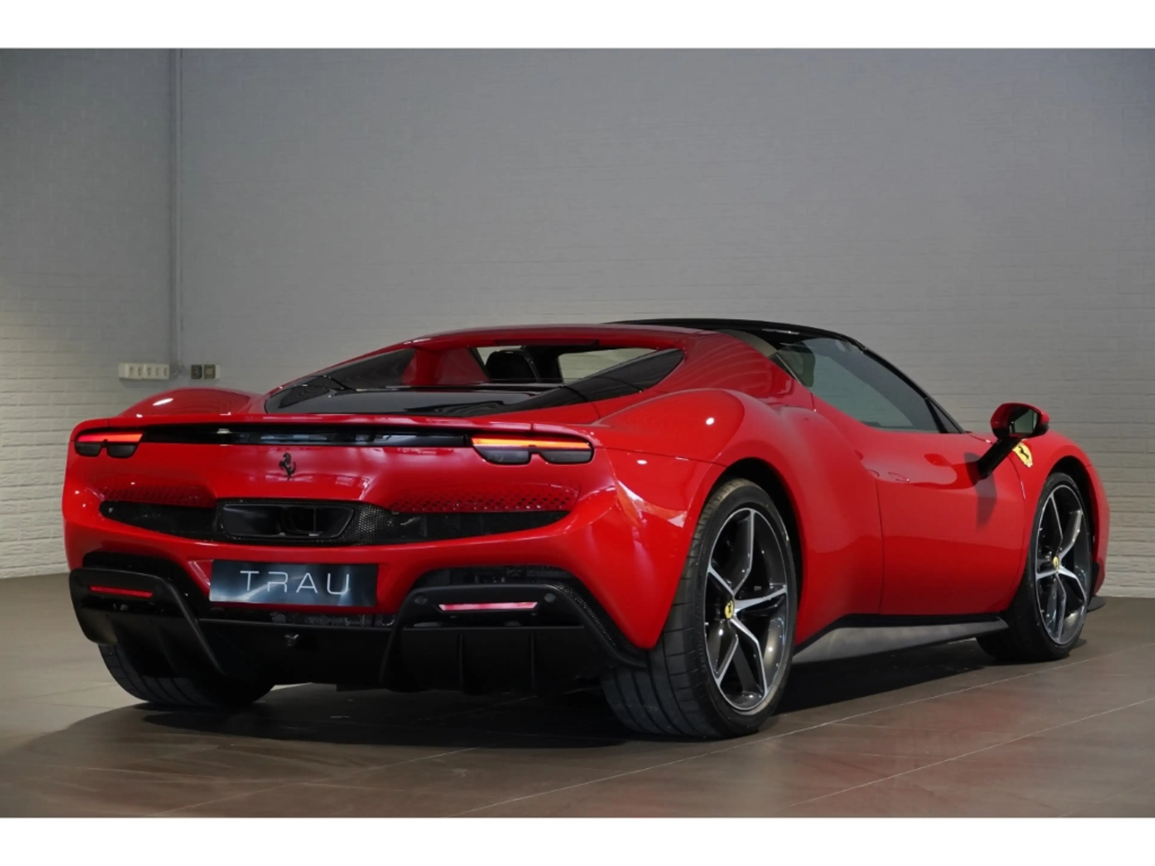 Ferrari 296 Lift MwSt Black roof PPF Daytona Seats — photo 8