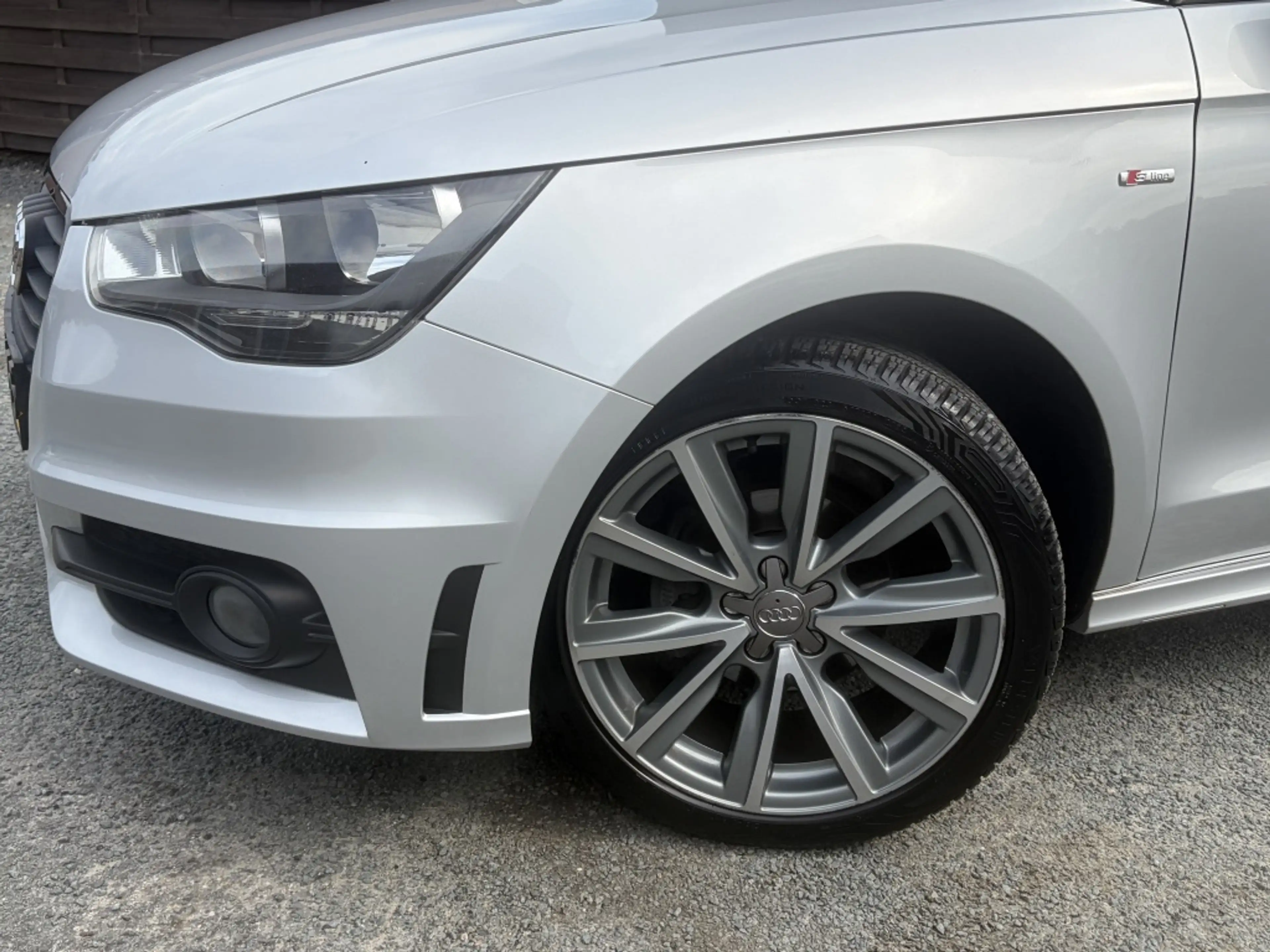 Audi A1 Sportback 1.2 TFSI Admired / S-line / Navi / Airco — photo 15