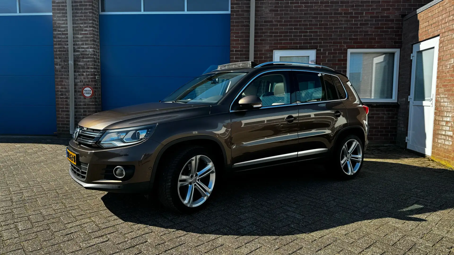 Volkswagen Tiguan 2.0 TSI 4Motion | PANORAMA | LEDER | XENON - 1