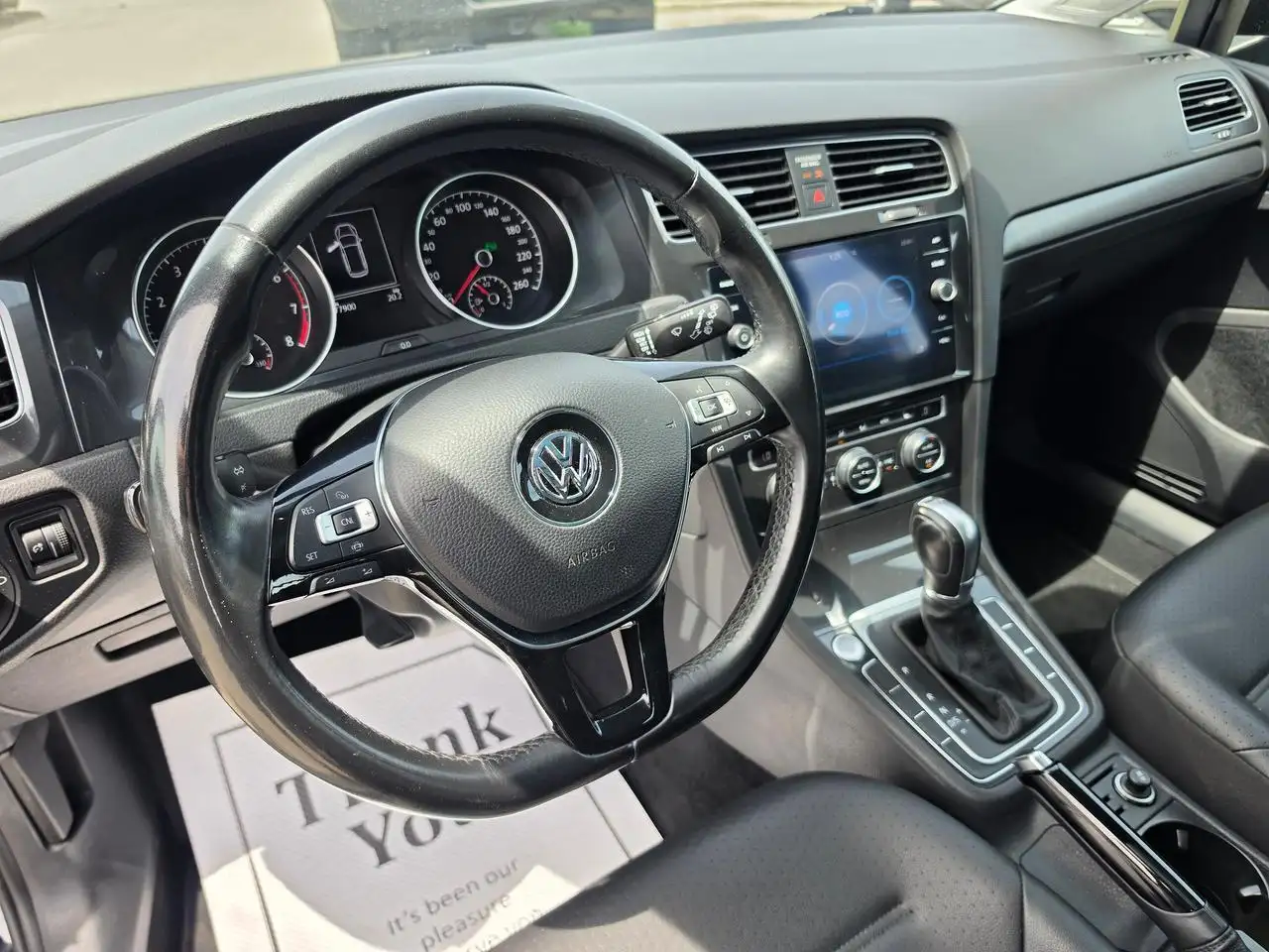 Volkswagen Golf снимка Volkswagen Golf
