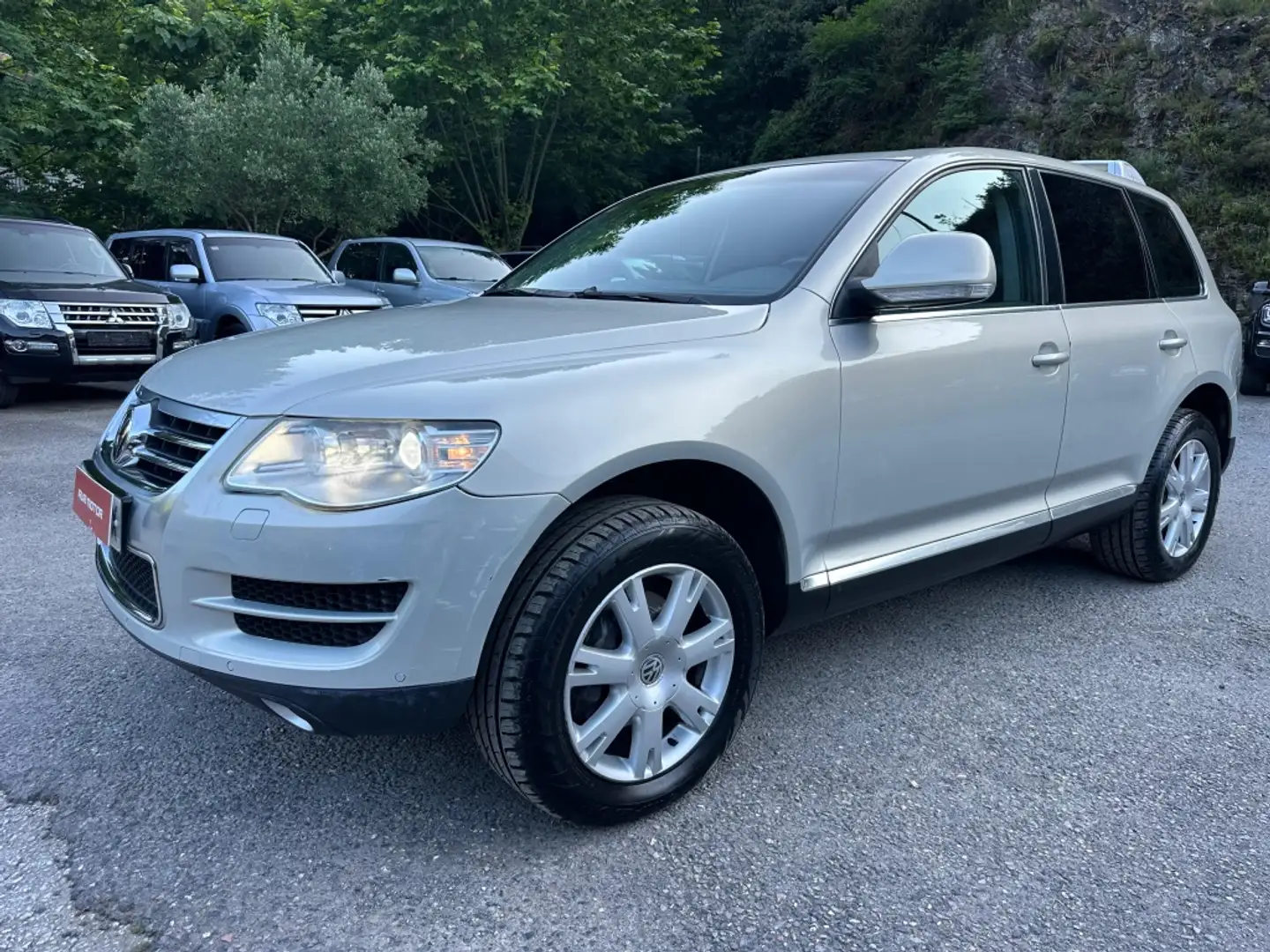 Volkswagen Touareg 3.0TDI V6 Tiptronic Plateado - 2