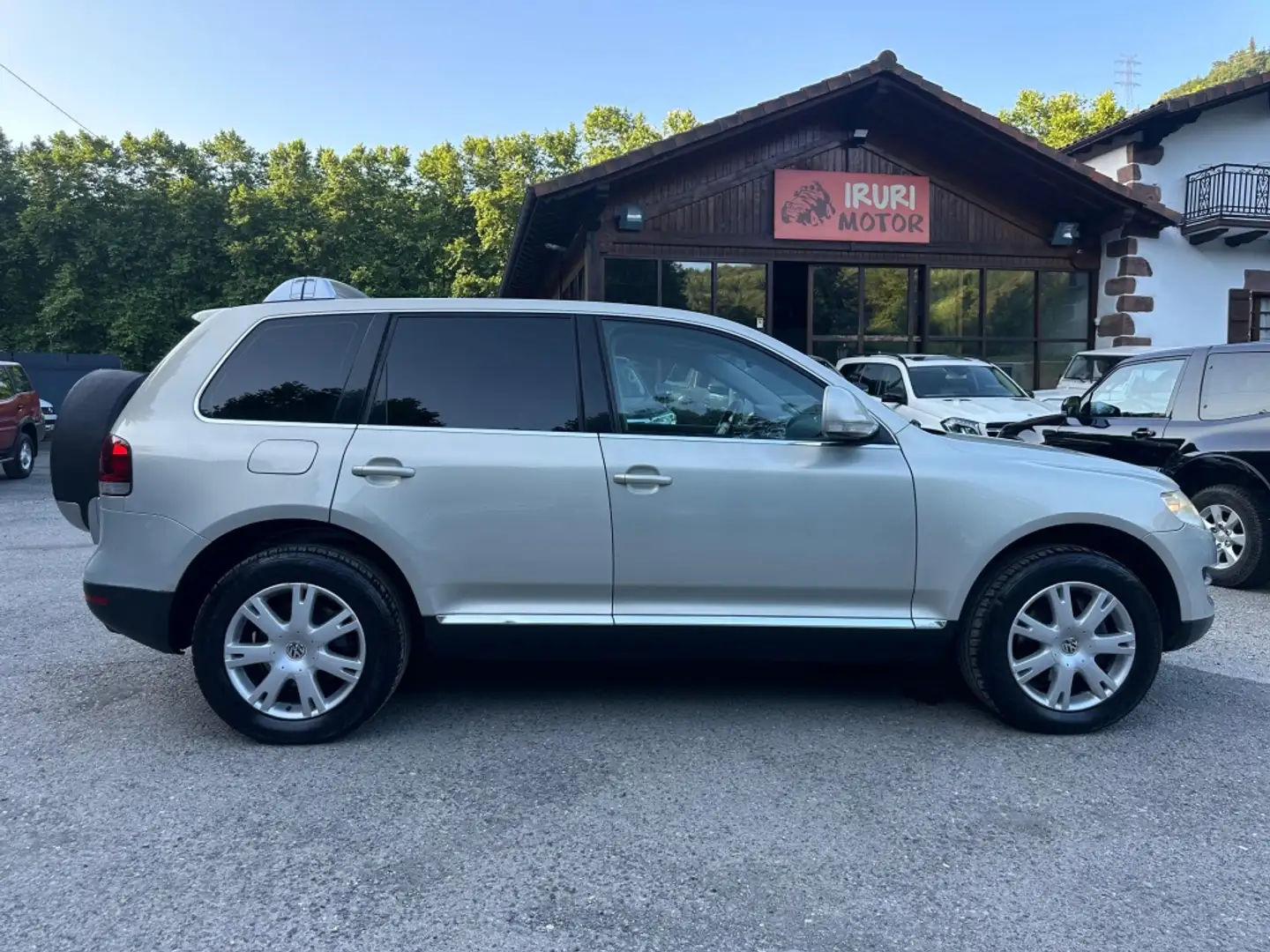 Volkswagen Touareg 3.0TDI V6 Tiptronic Plateado - 1