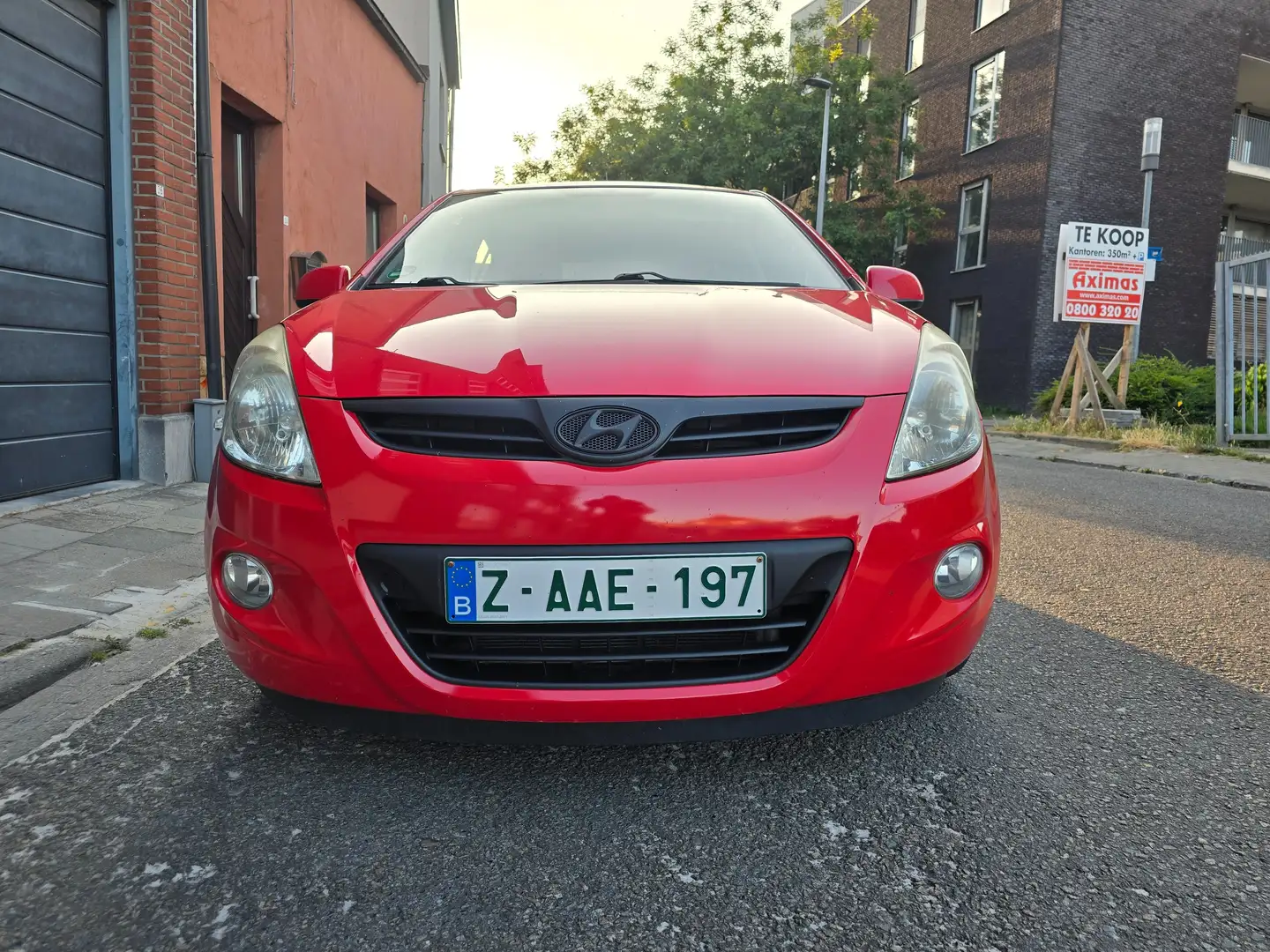 Hyundai i20 1.4 Style GEKEURD / VEEL OPTIES / PRACHTWAGEN Rood - 1