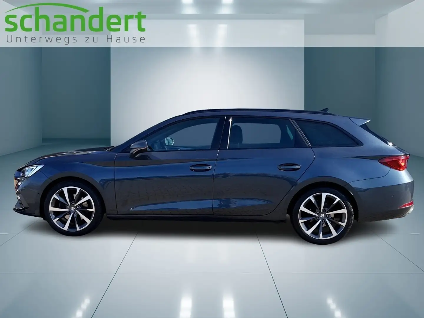 SEAT Leon Sportstourer 1.5 eTSI FR DSG LED Navi AHK PLA Grau - 2