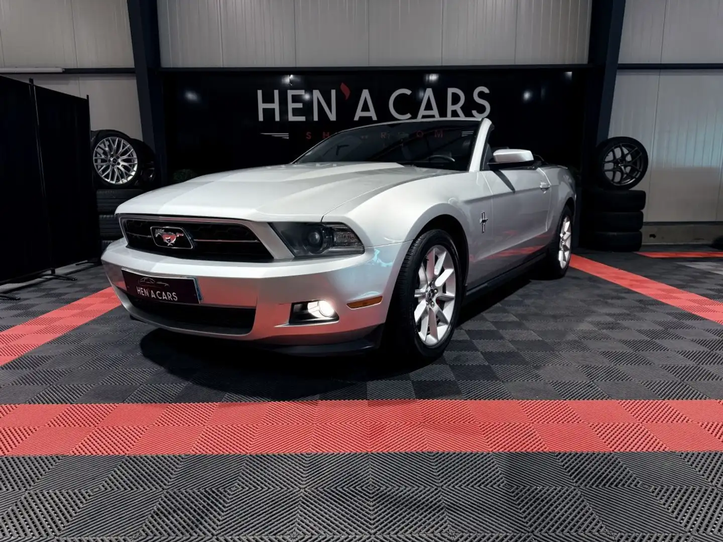 Ford Mustang PREMIUM 3,7 V6 Gris - 1