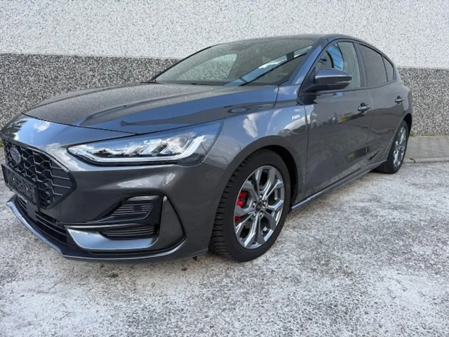 Ford Focus Focus 1.5 EcoBlue ST-Line Gris - 1