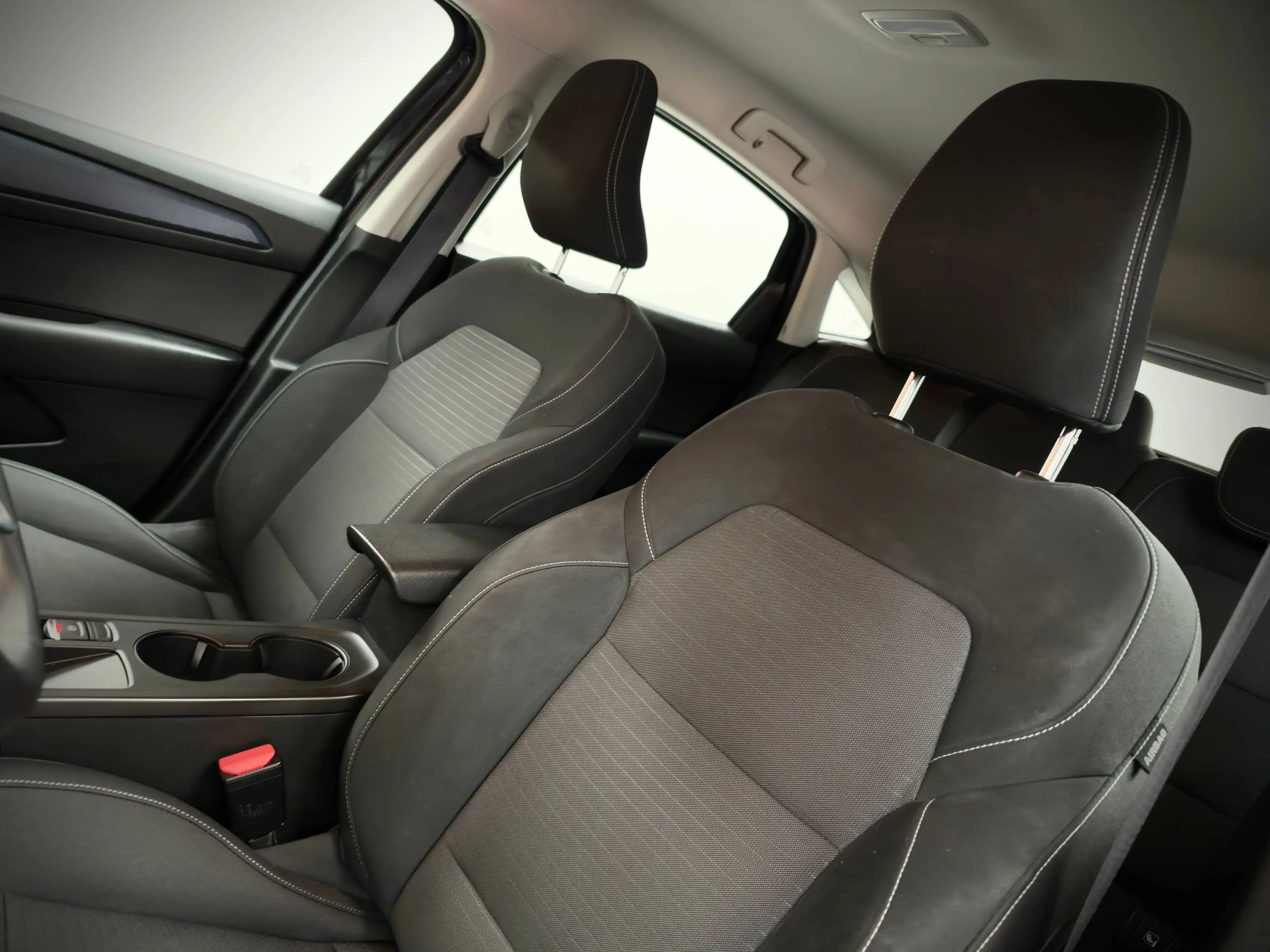 Renault Arkana 1.3 TCe EDC-1ERPRO-LED-COCKPIT-CARPLAY-CAMERA-JANTES17-PDC — photo 10