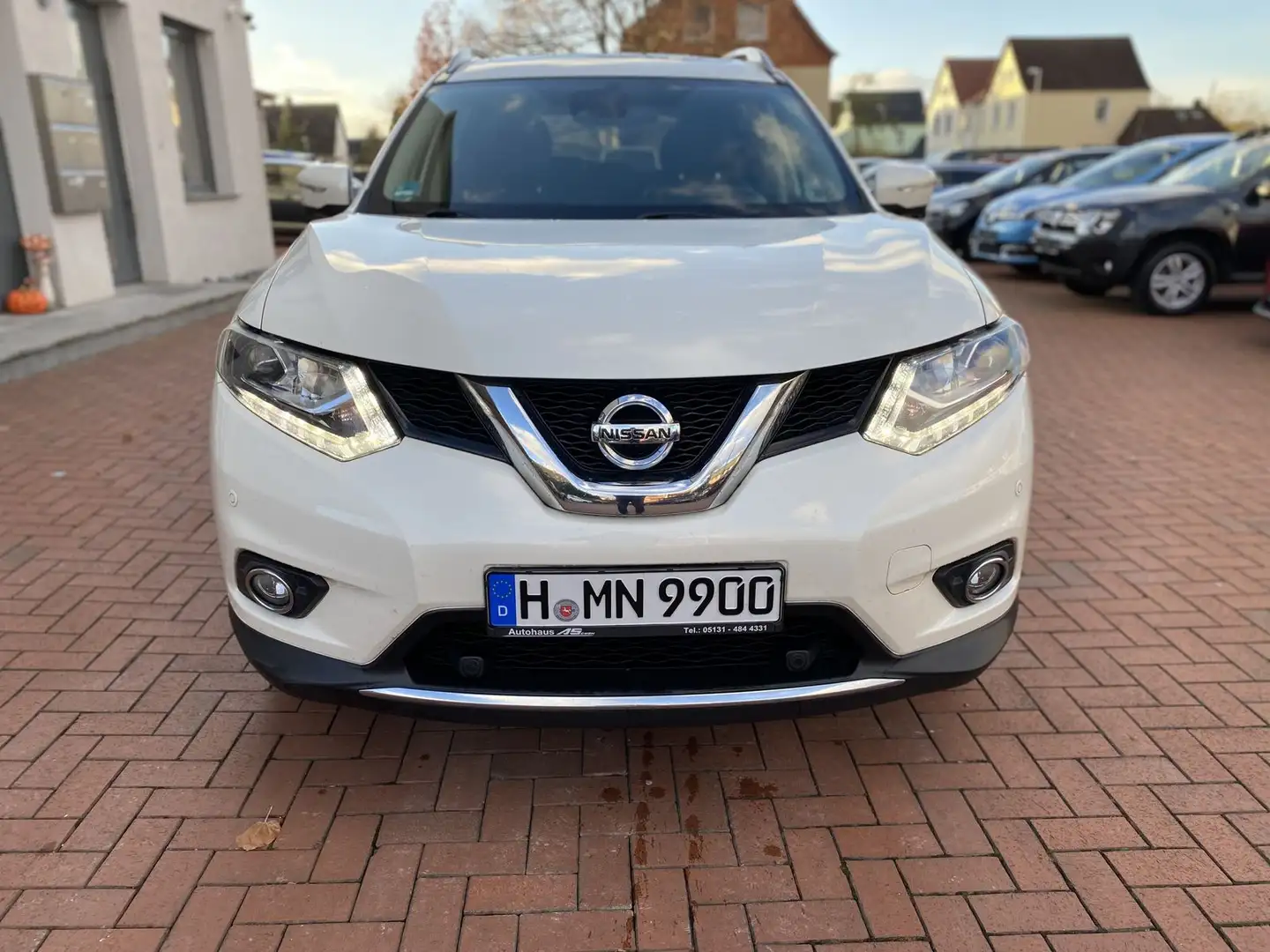 Nissan X-Trail Tekna Autom Pano Kamera 360° AHK Weiß - 2