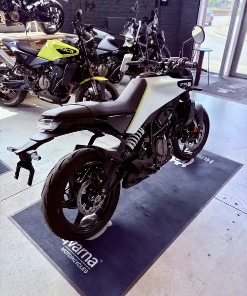 Husqvarna Vitpilen - foto 3