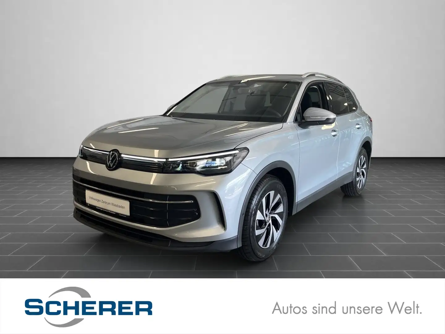 Volkswagen Tiguan 1,5 eTSI DSG Life, APP, Sitzh., Kamera, S Silber - 1