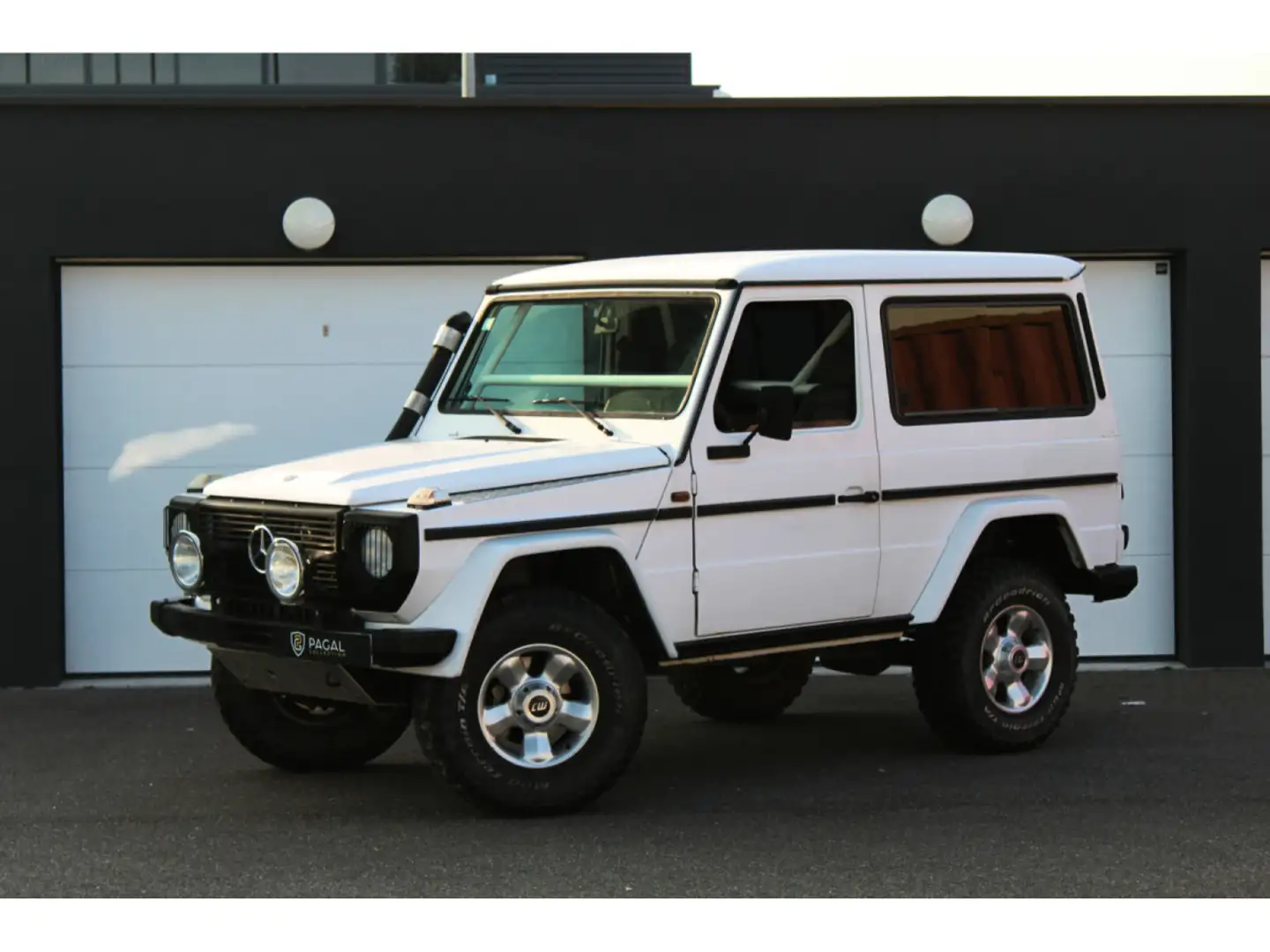 Mercedes-Benz G 280 280GE SWB COURT | 1983 | CARNET | HISTORIQUE | Bianco - 1