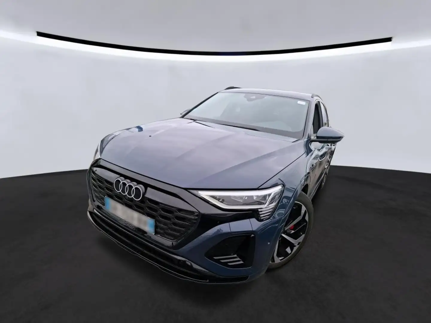 Audi Q8 e-tron SPORTBACK 55 2x S LINE BLACK/PANO/AHK Albastru - 1