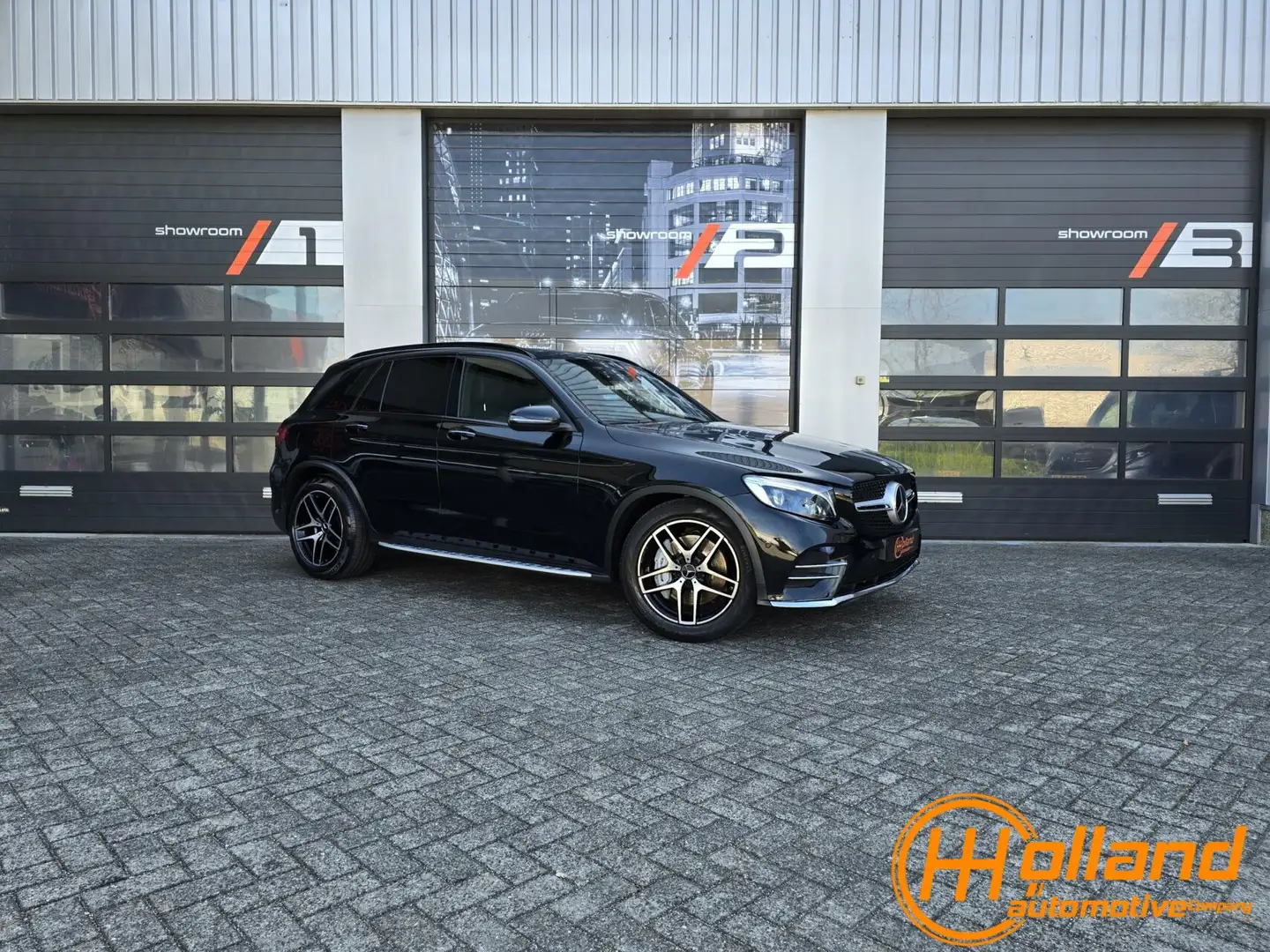 Mercedes-Benz GLC 43 AMG 4MATIC|PANO| BURMEISTER! Černá - 2