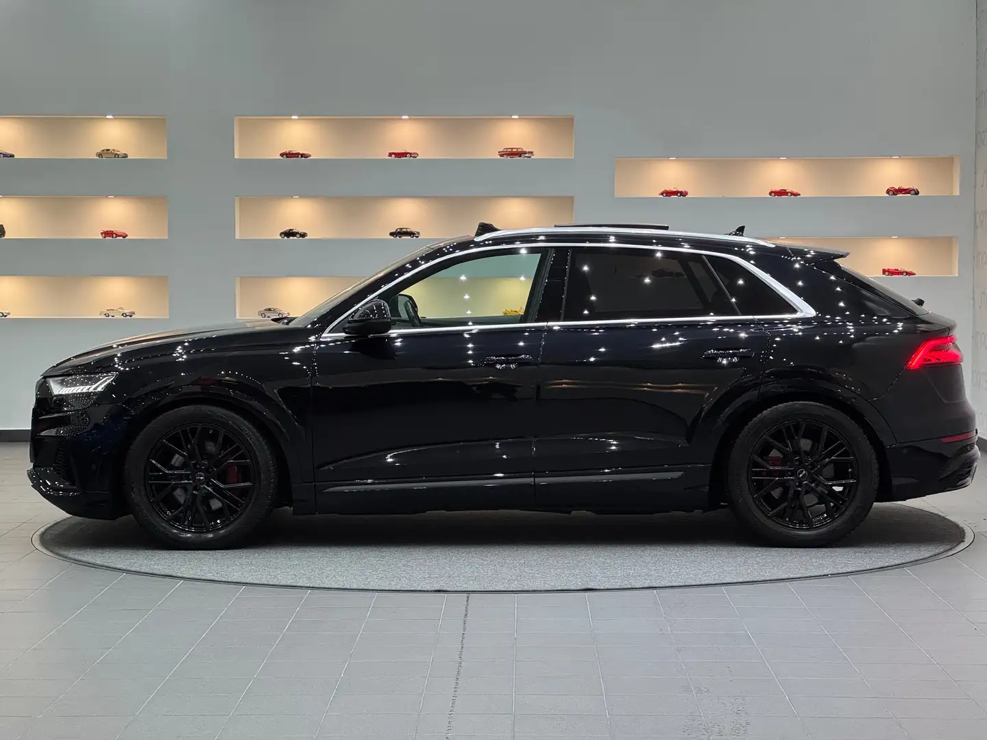 Audi Q8 50 TDI quattro S-line*Bang&Olufsen*Sitzkühlung* Schwarz - 2