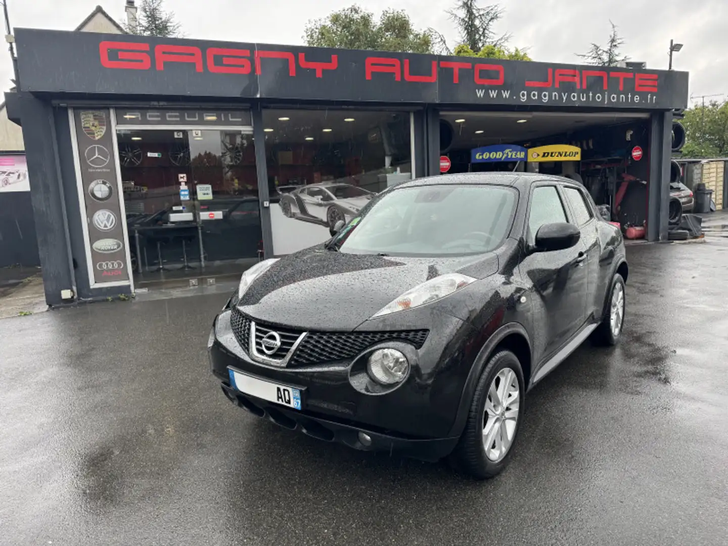 Nissan Juke 1.5 DCI 110CH CONNECT EDITION Zwart - 1