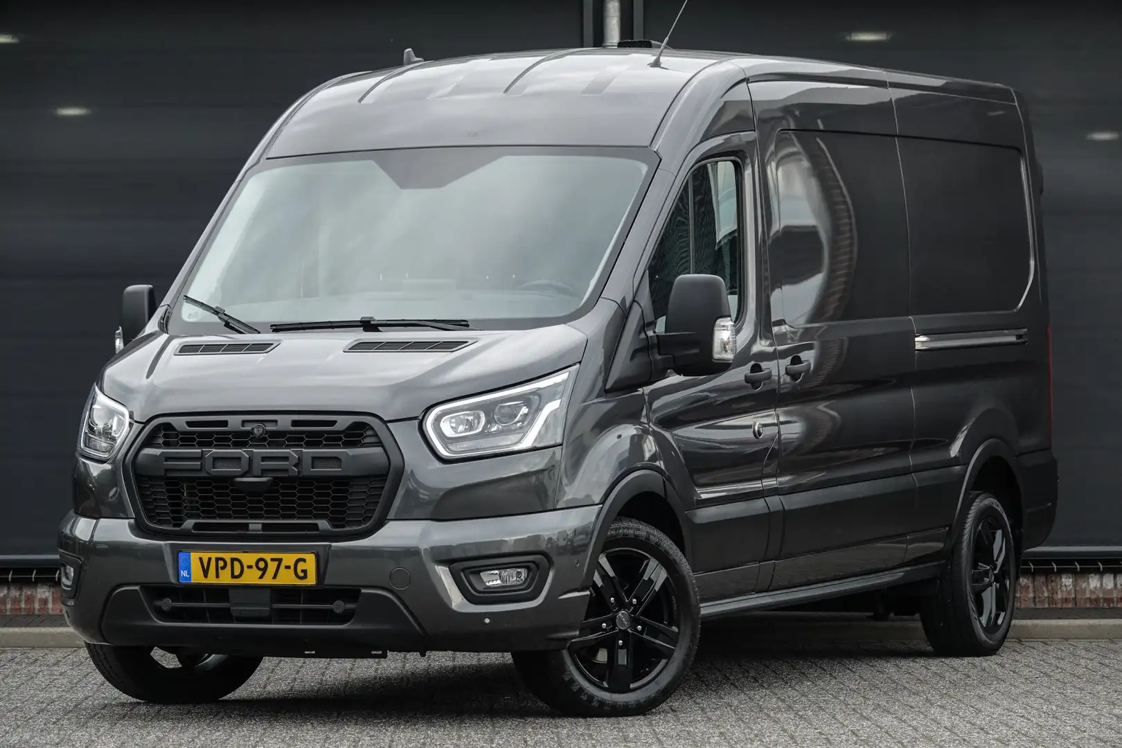 Ford Transit L3H2 2.0Tdci 185Pk Aut. | 350 | Raptor Edition | S Gris - 1