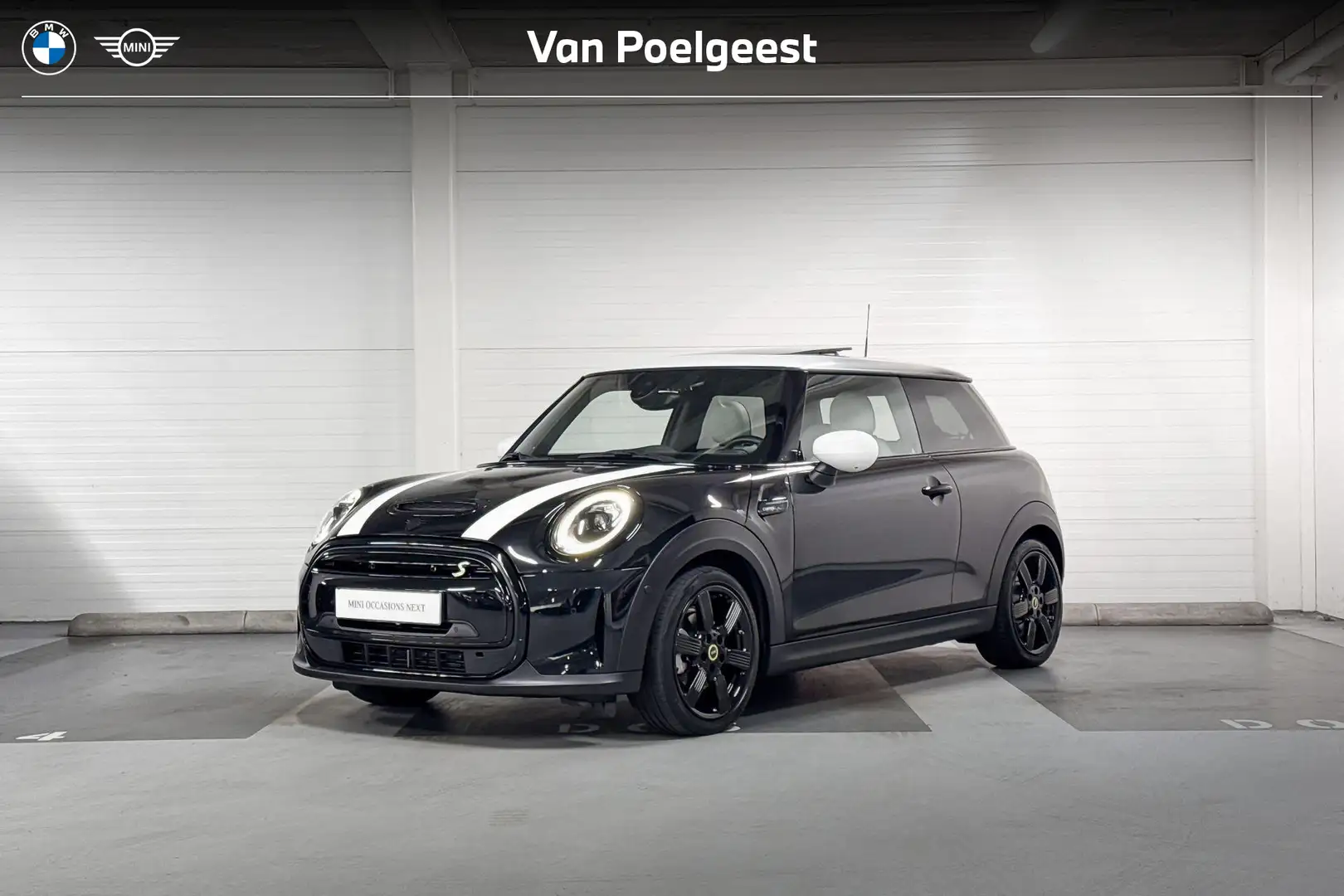 MINI 3-deurs Electric Camden Plus Edition | Harman Kard Zwart - 1