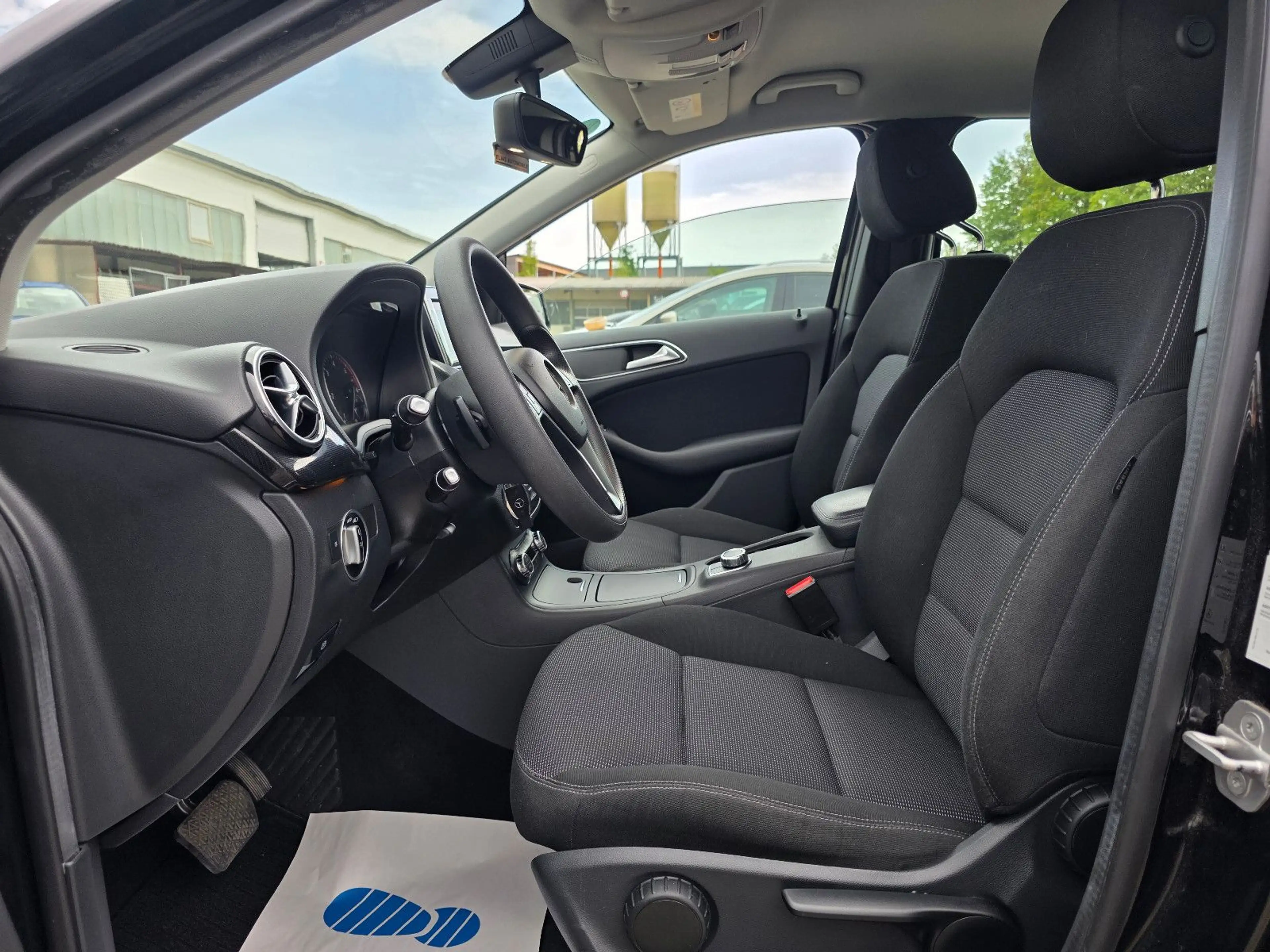 Mercedes-Benz B 180 B B 180 CDI / d — photo 14