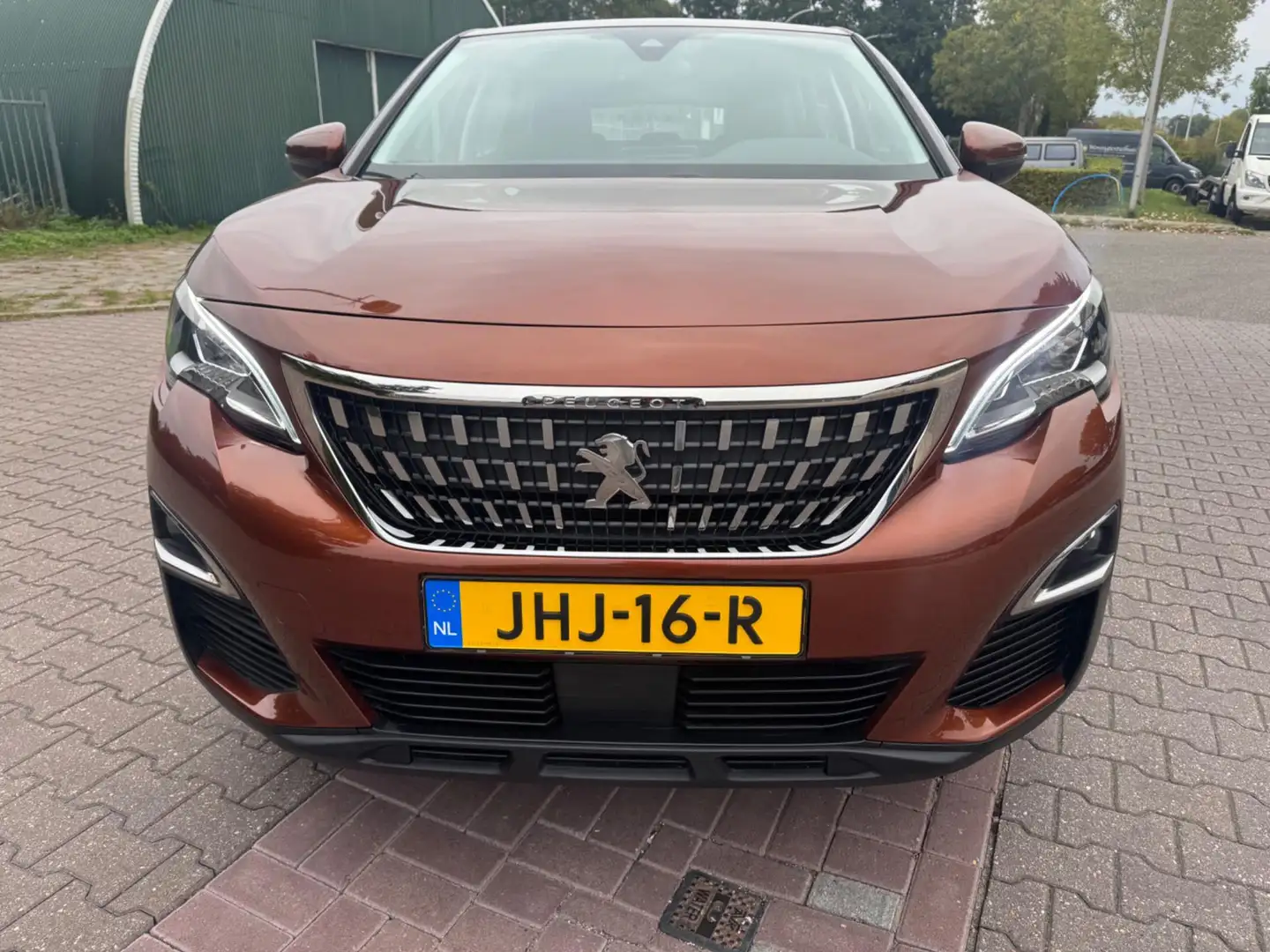 Peugeot 3008 1.2 PureTech Blue Lease Premium Bruin - 2
