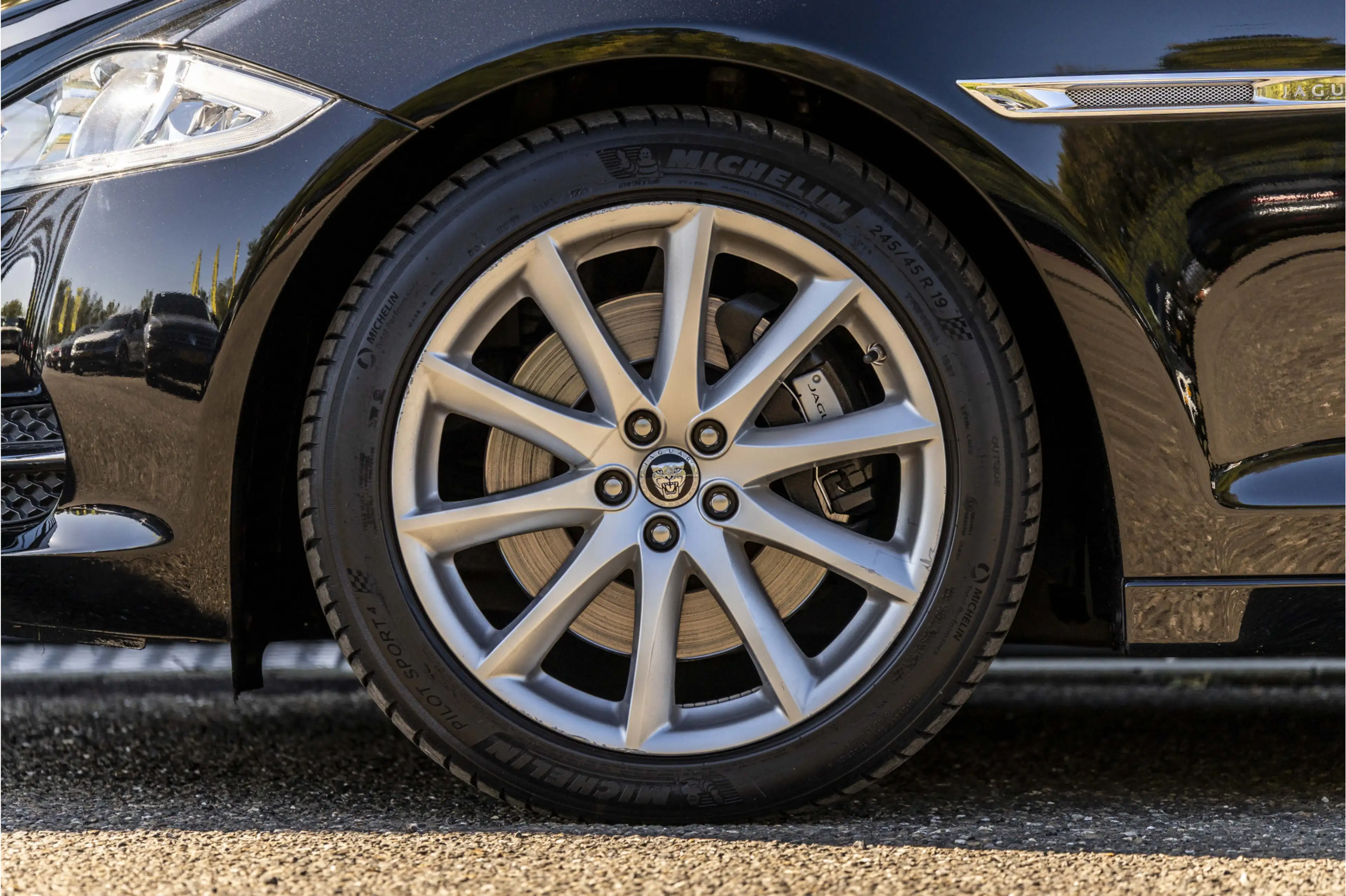 Jaguar XJ 5.0 V8 Portfolio Wordt verwacht! — photo 9