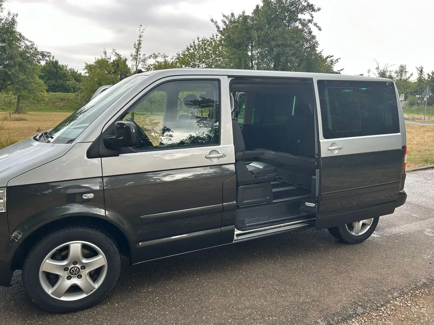 Volkswagen T5 California Highline Argent - 2