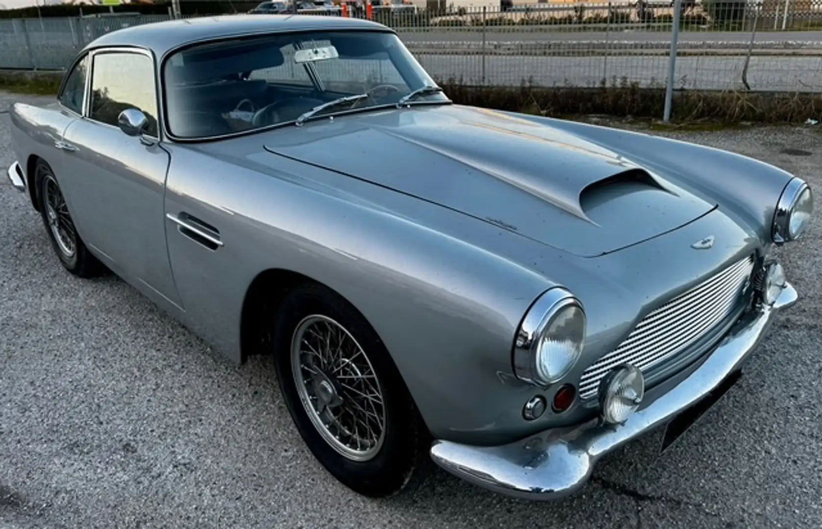 Aston Martin DB DB4 Grau - 2