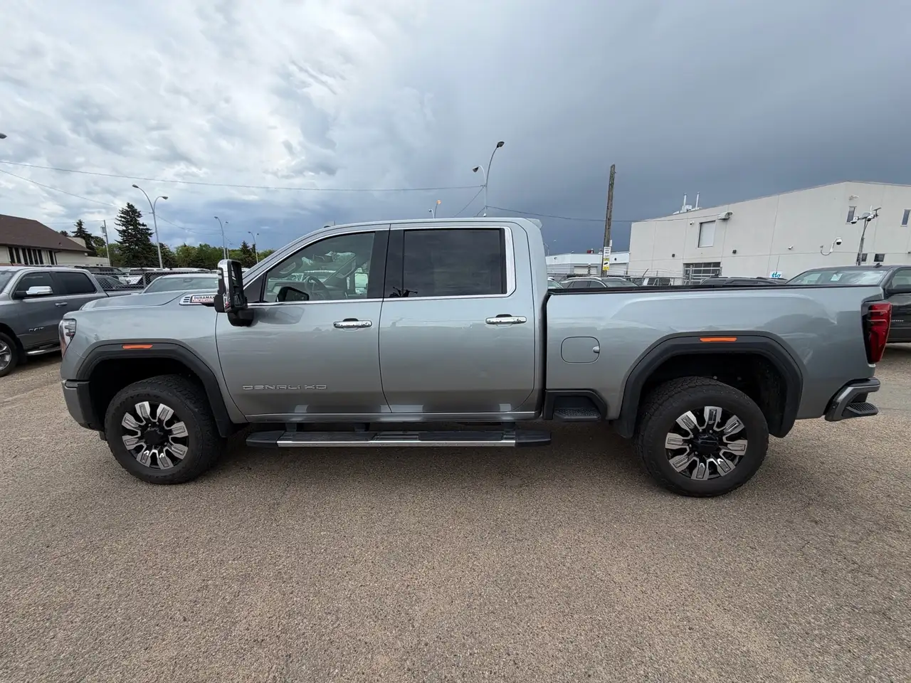 GMC Sierra 3500HD снимка GMC Sierra 3500HD