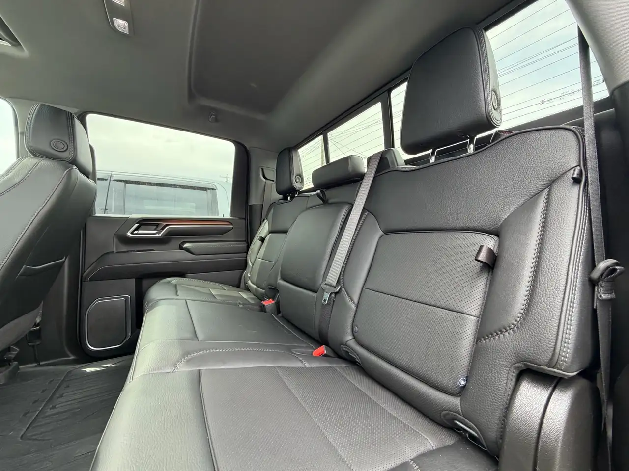 GMC Sierra 3500HD снимка GMC Sierra 3500HD