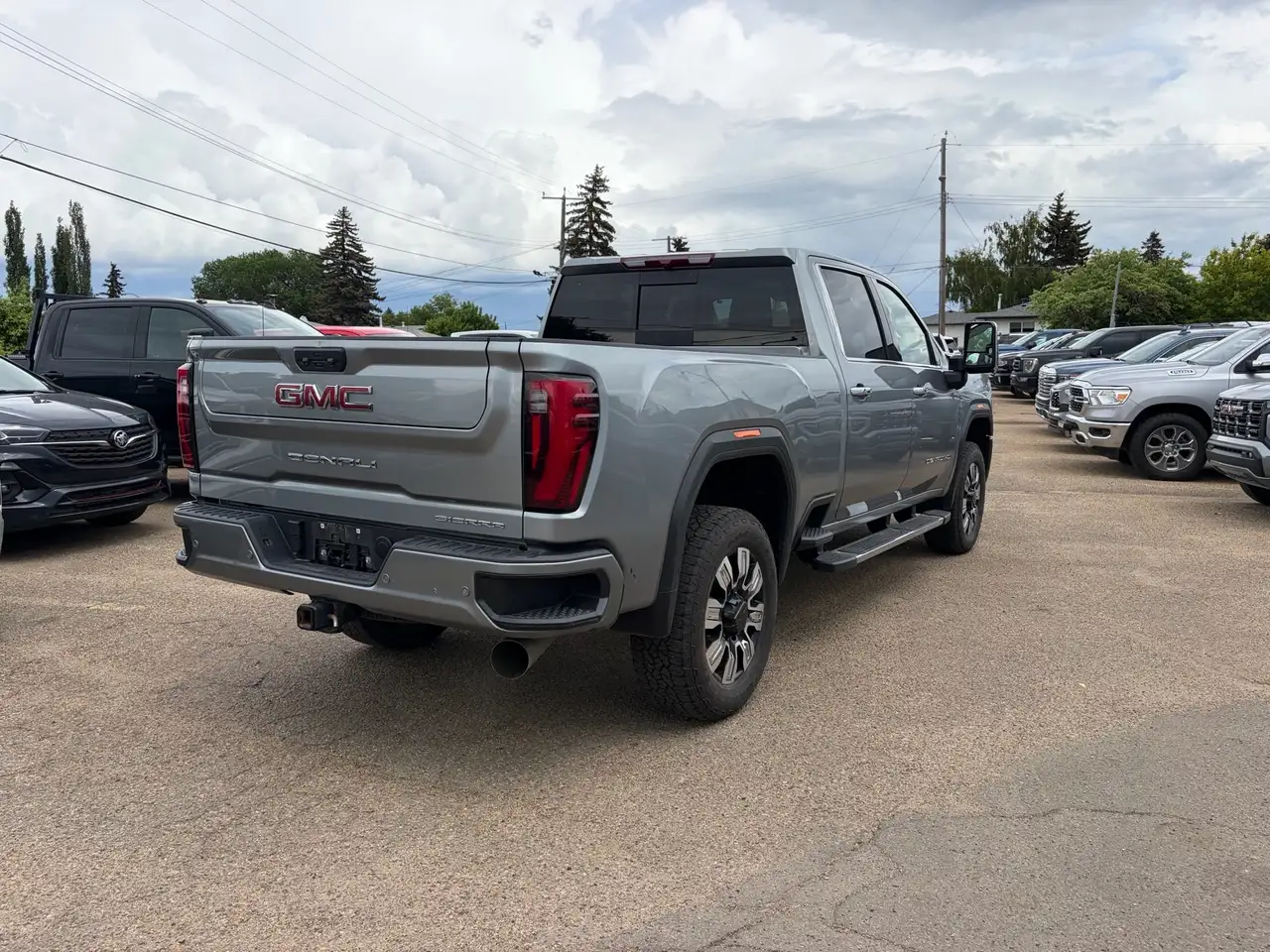 GMC Sierra 3500HD снимка GMC Sierra 3500HD