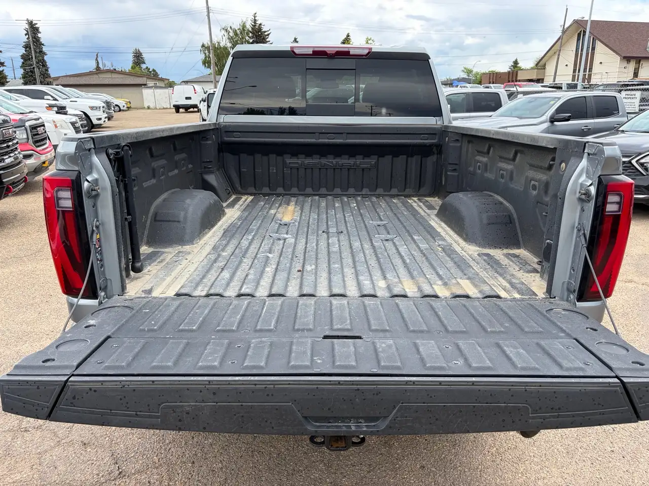 GMC Sierra 3500HD снимка GMC Sierra 3500HD