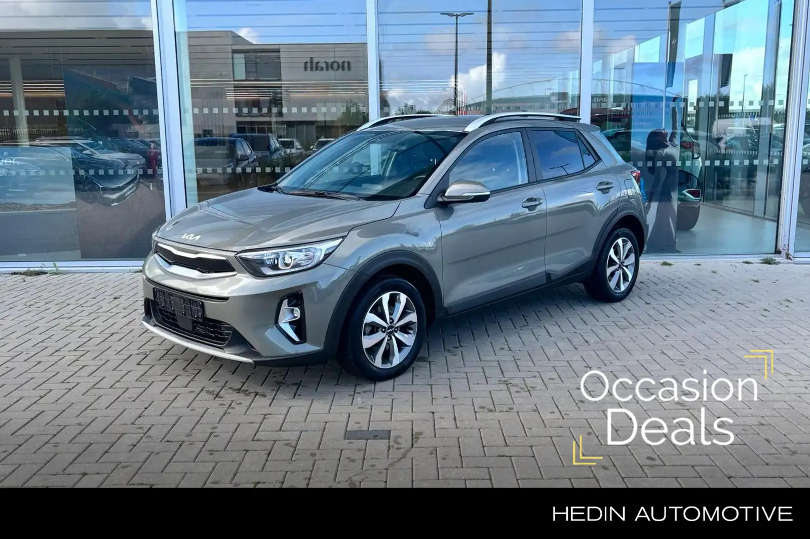 Kia Stonic 1.0 T-GDi MHEV 100PK DynamicPlusLine | Navigatie | Grün - 1