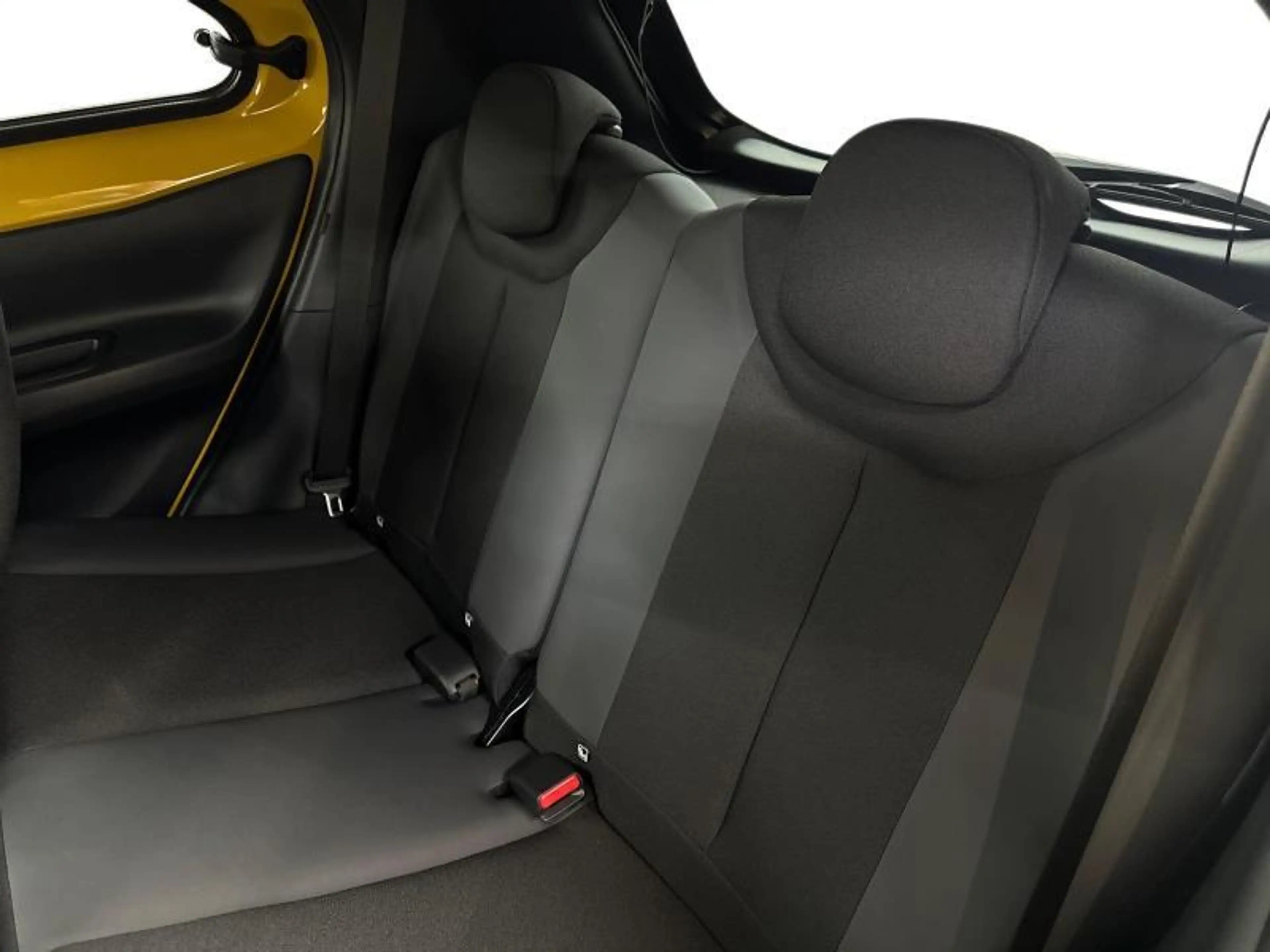 Toyota Aygo X HEV GR Sport — photo 10