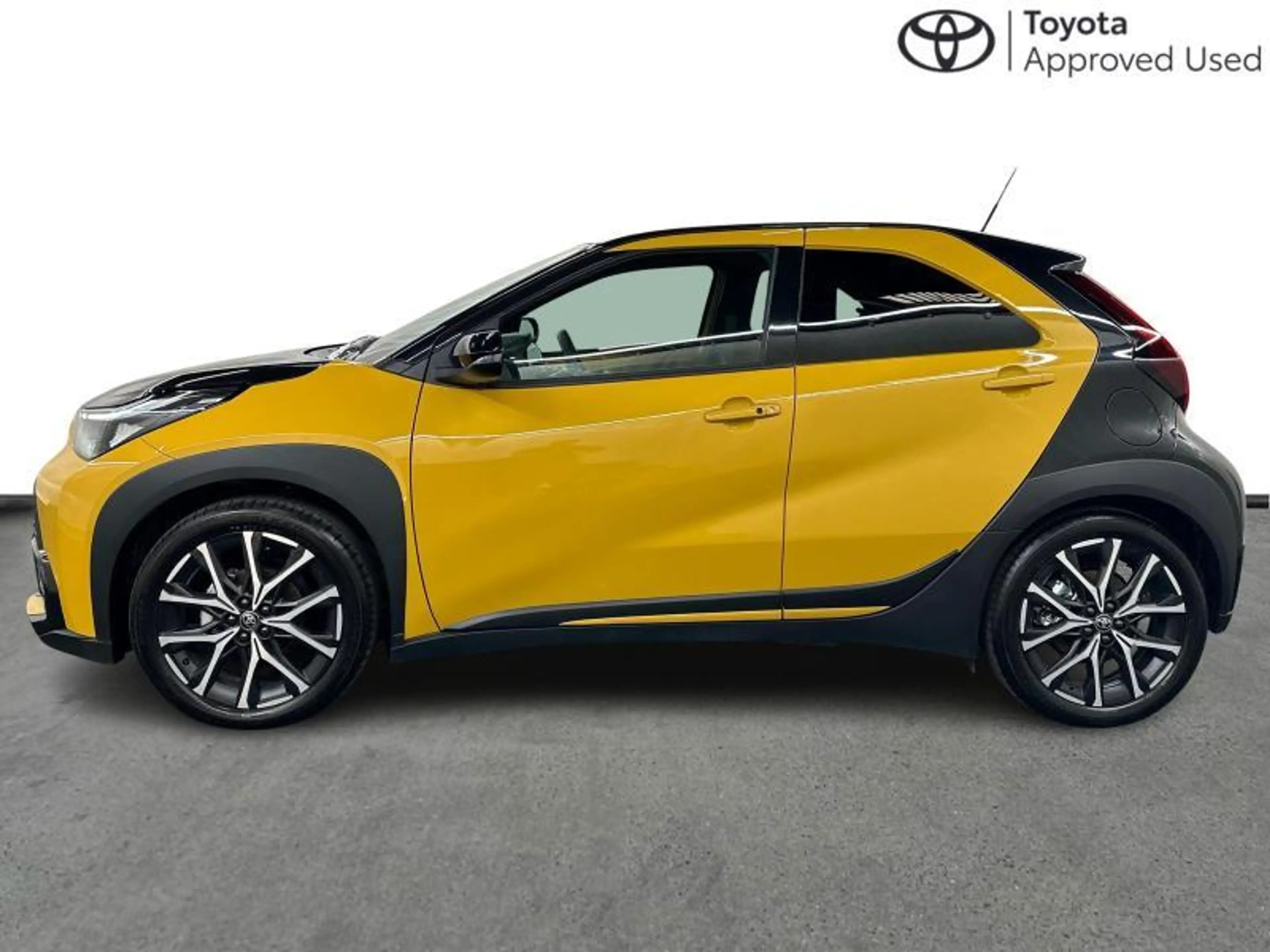 Toyota Aygo X HEV GR Sport — photo 3