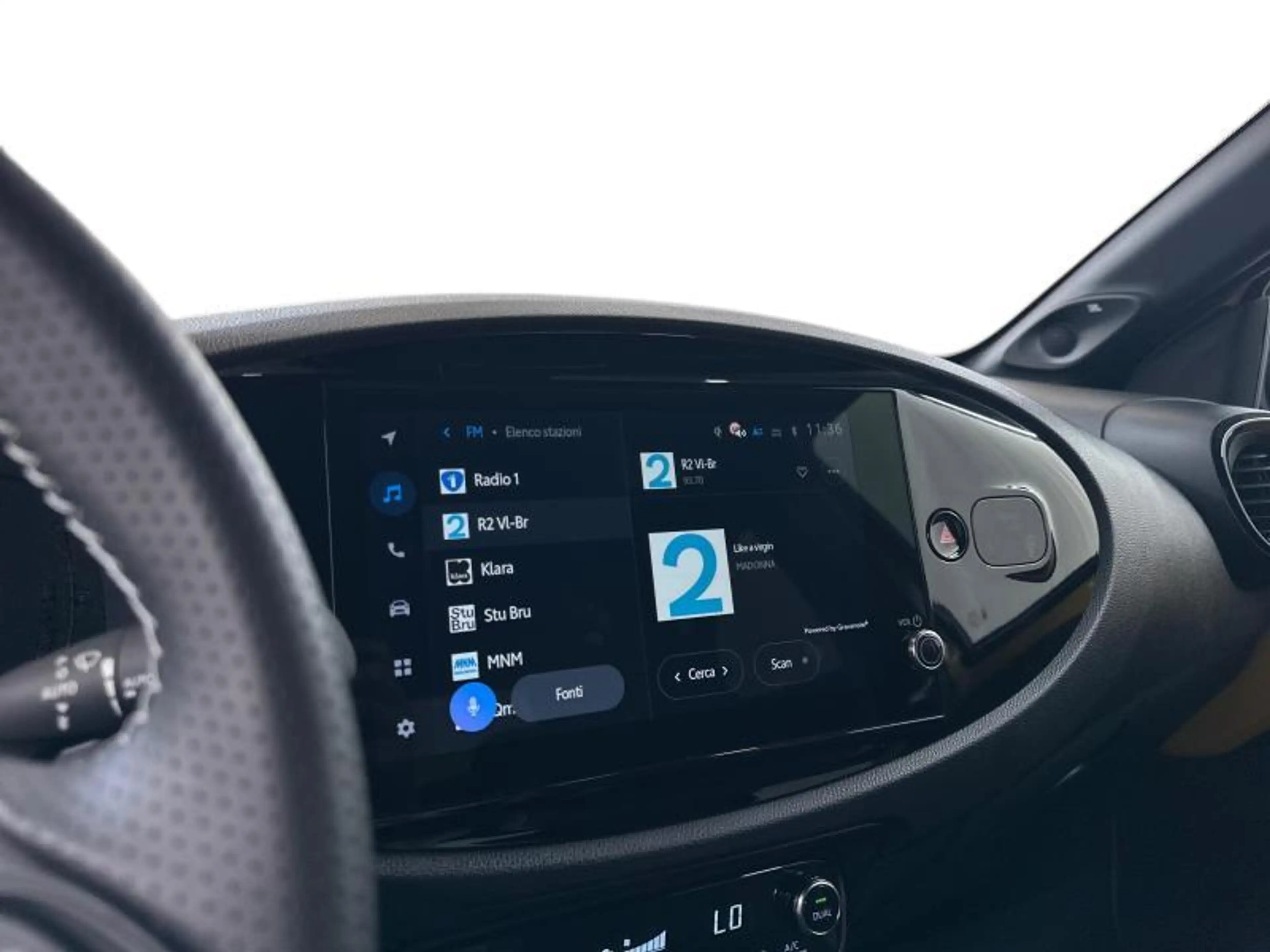 Toyota Aygo X HEV GR Sport — photo 11