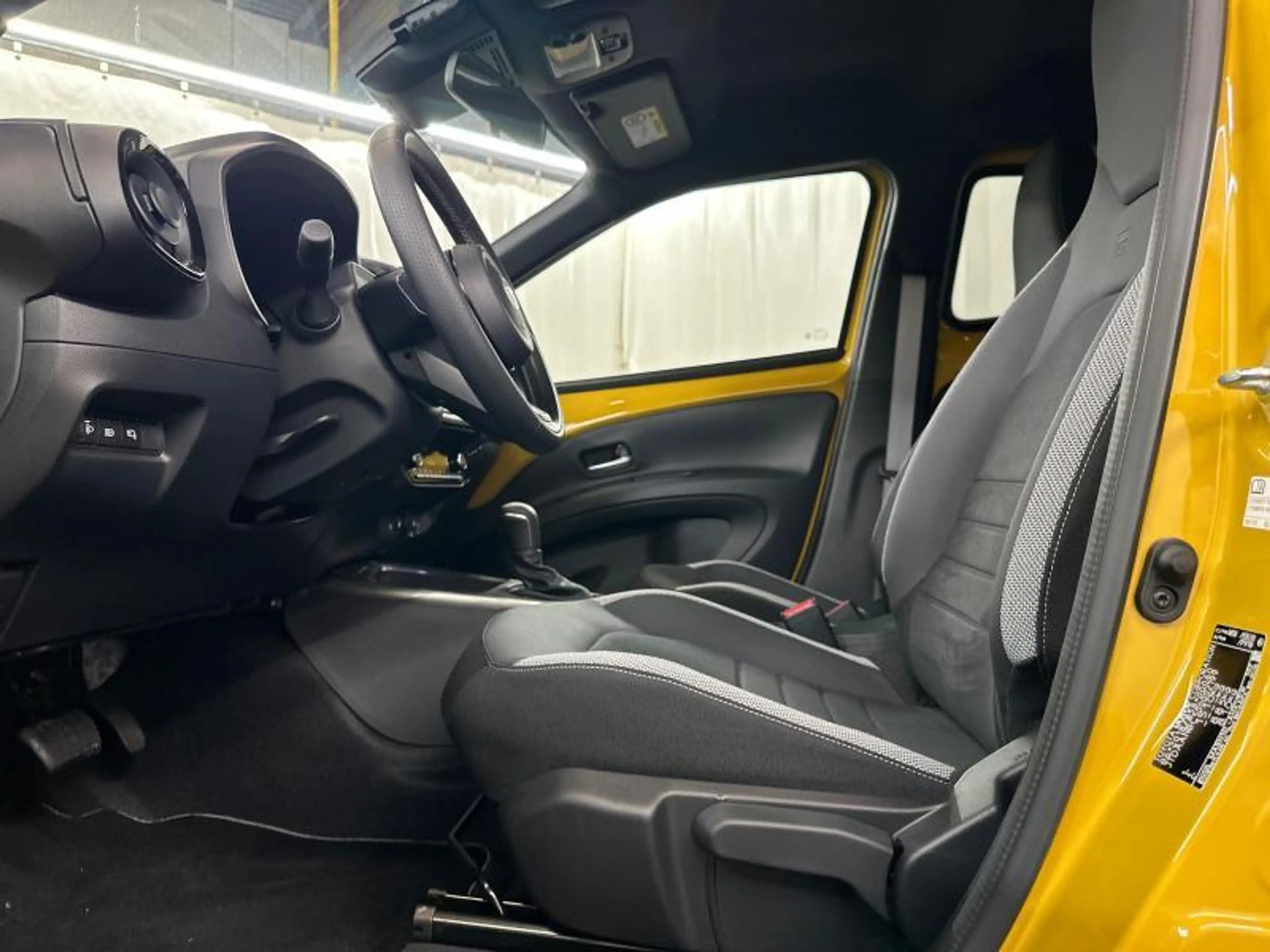Toyota Aygo X HEV GR Sport — photo 17