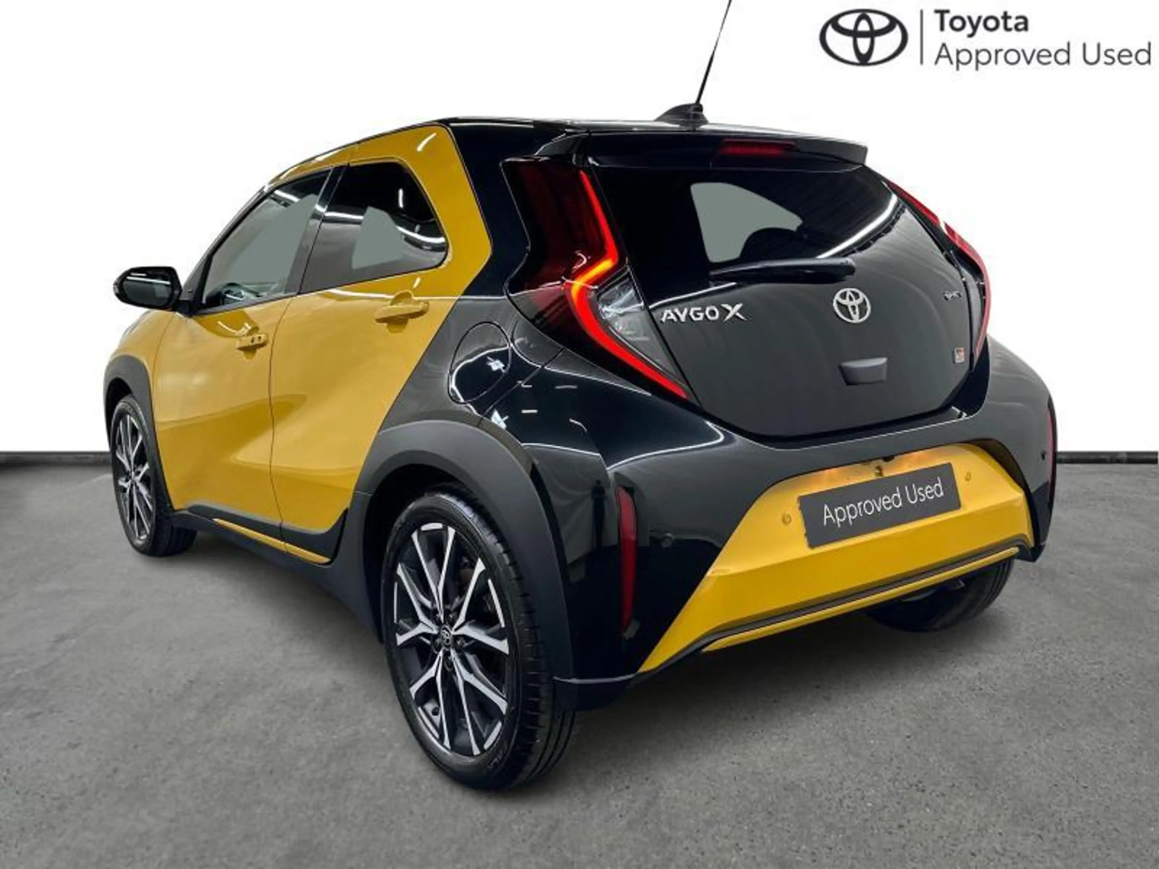Toyota Aygo X HEV GR Sport — photo 2