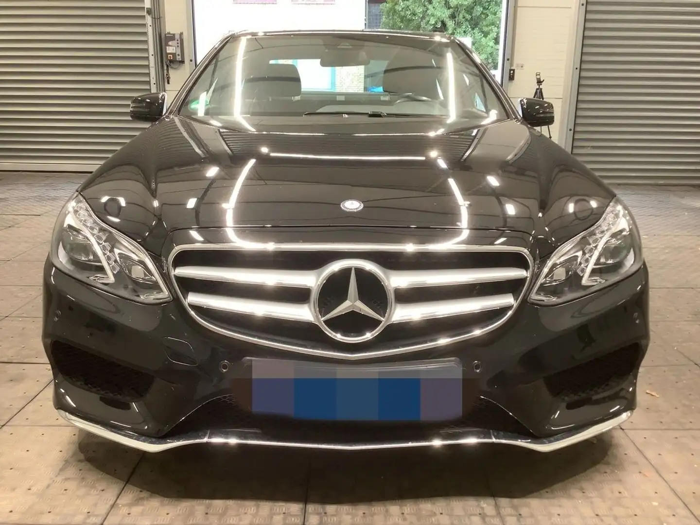 Mercedes-Benz E 400 AMG-Line V6*1.Hand*H&K*Schiebedach*LED* Noir - 2