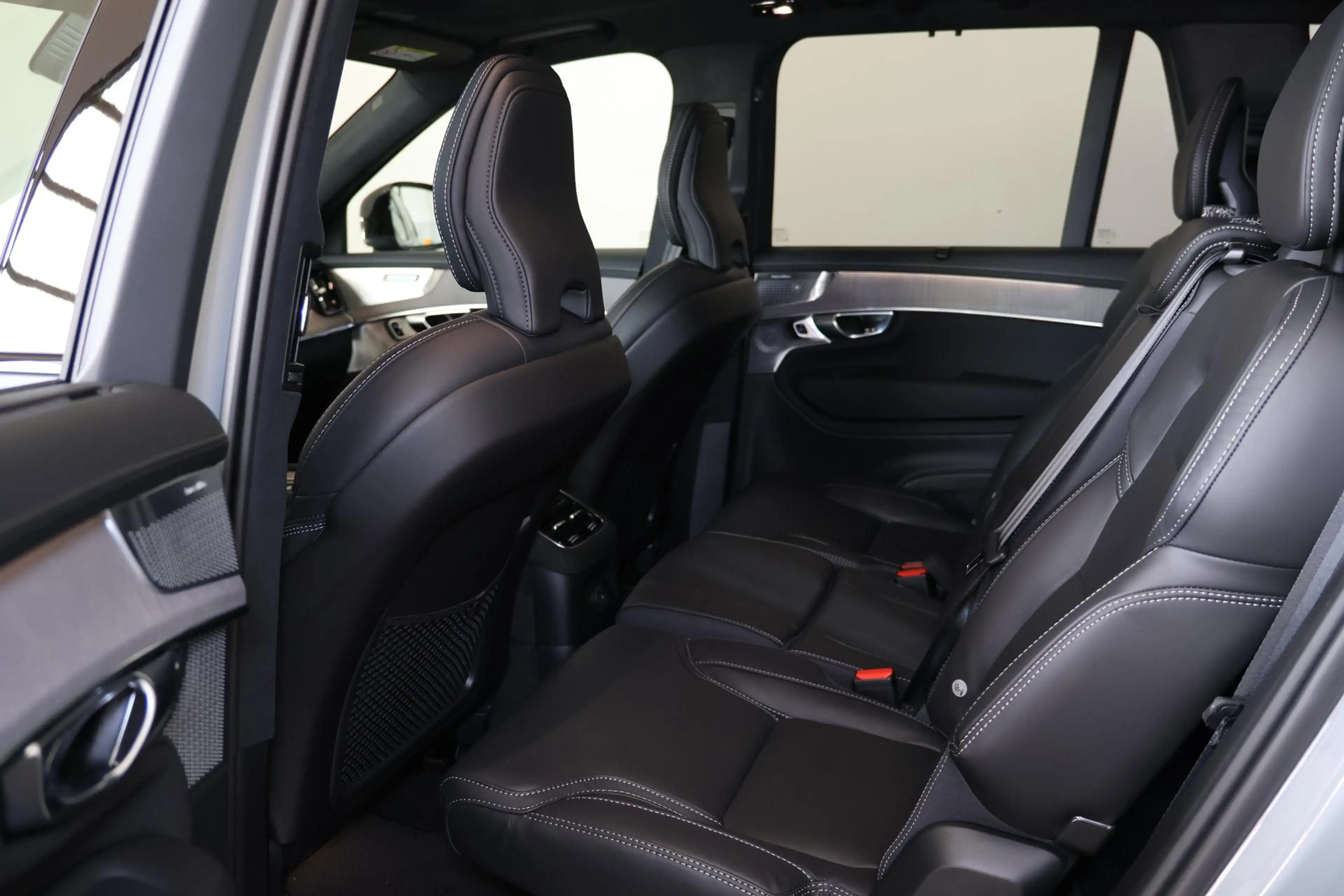 Volvo XC90 T8 Recharge AWD Ultra Executive Dark - Luchtvering — photo 15
