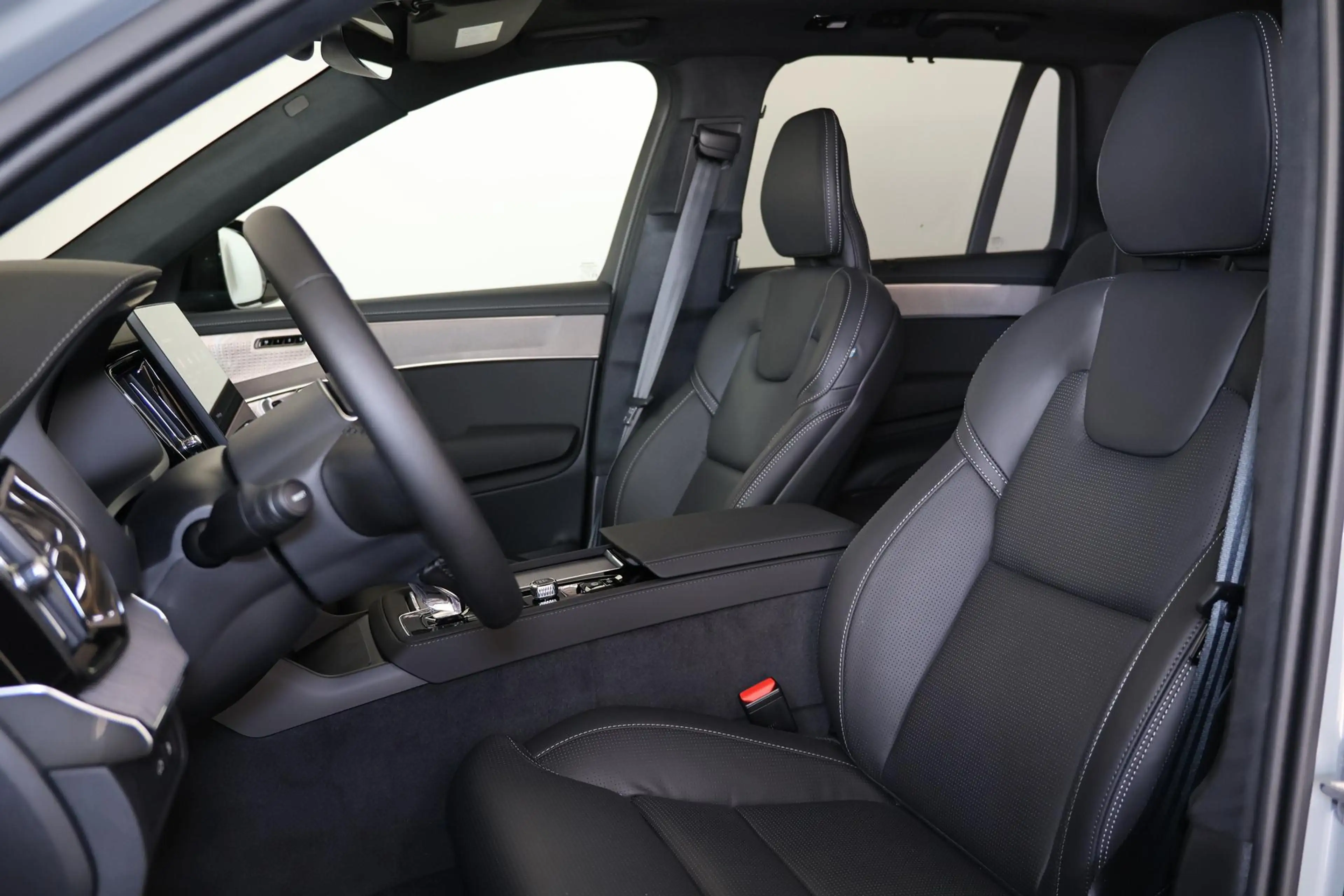 Volvo XC90 T8 Recharge AWD Ultra Executive Dark - Luchtvering — photo 14