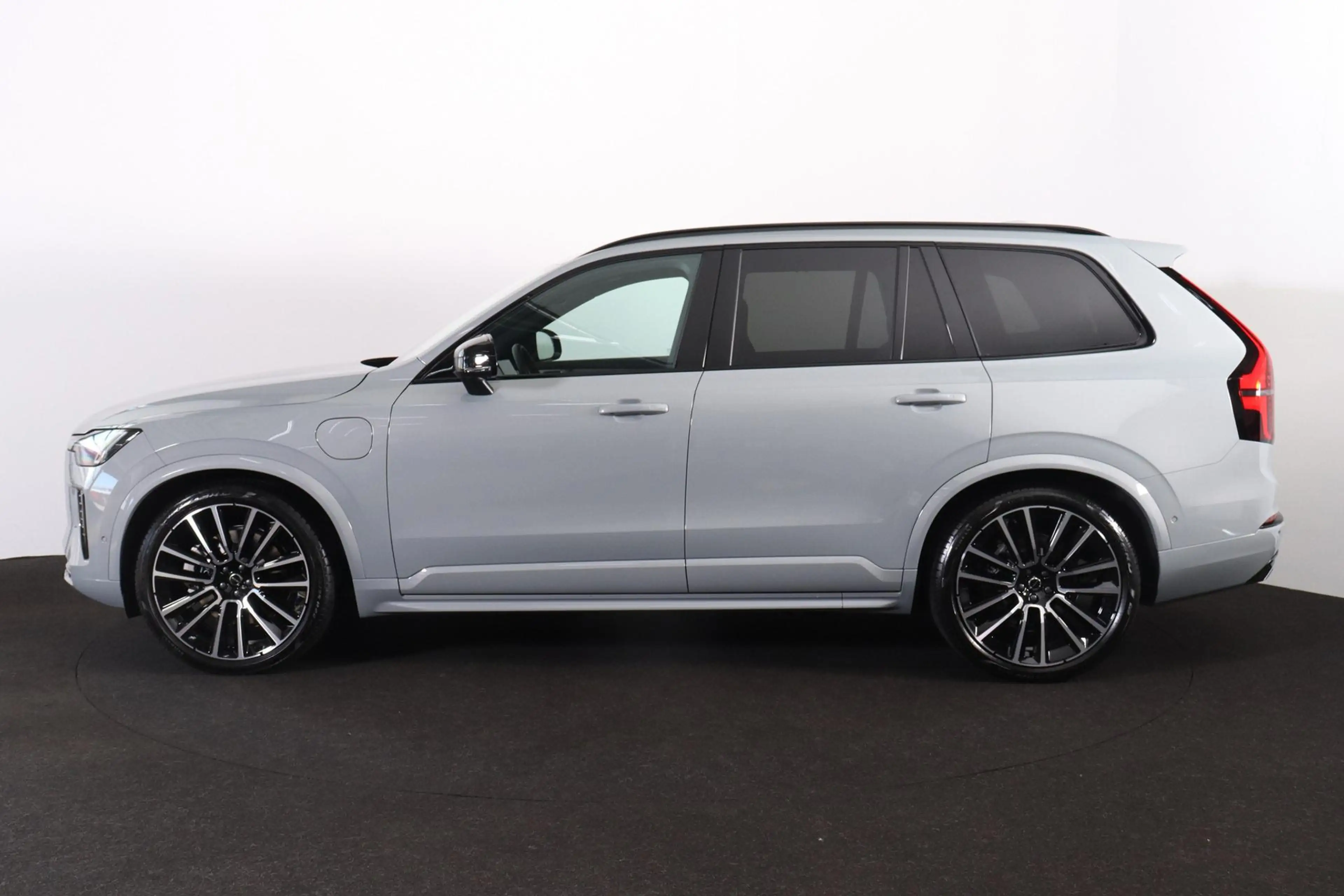 Volvo XC90 T8 Recharge AWD Ultra Executive Dark - Luchtvering — photo 3