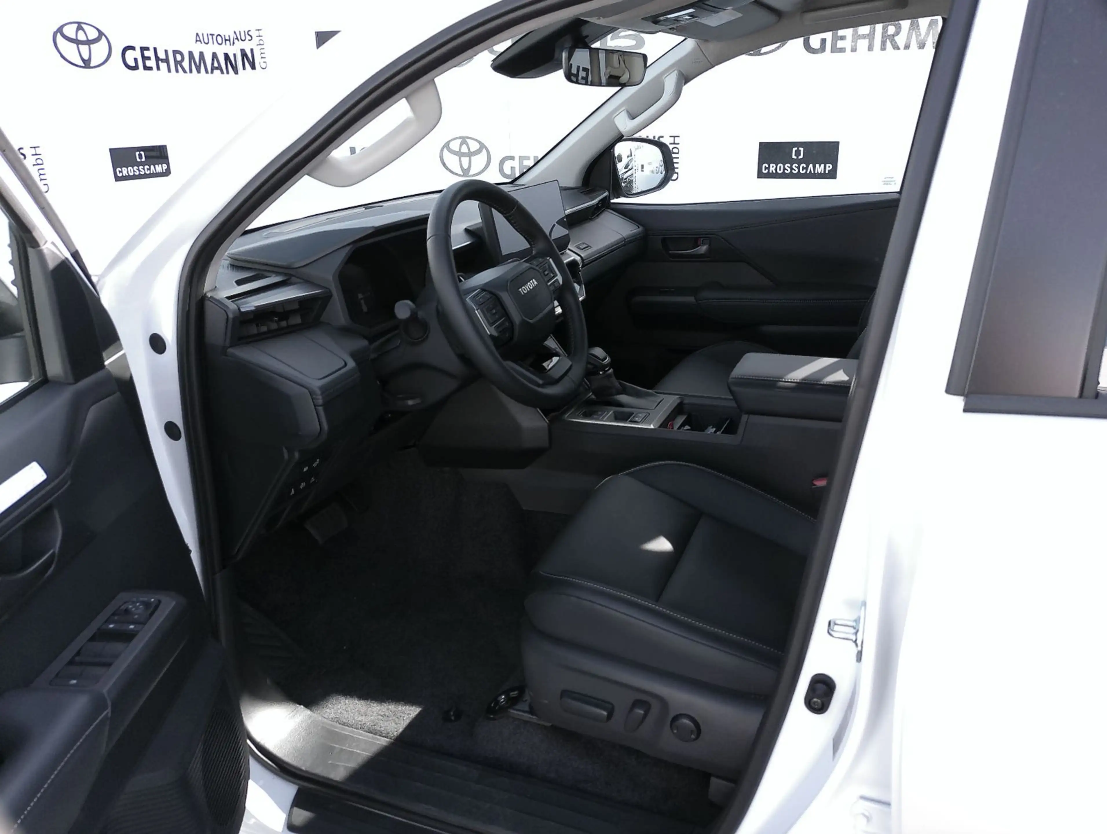Toyota Hilux Executive *neues Modell* — photo 9