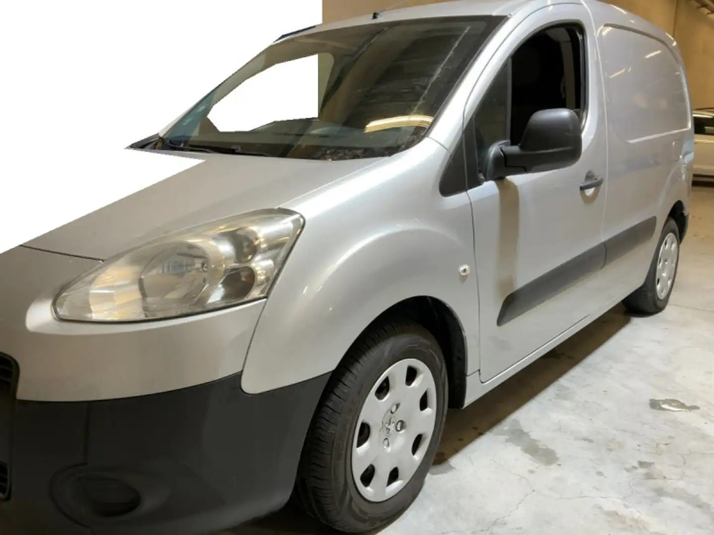 Peugeot Partner 120 L1 1.6 HDI FAP 90 PACK CD CLIM Gris - 2