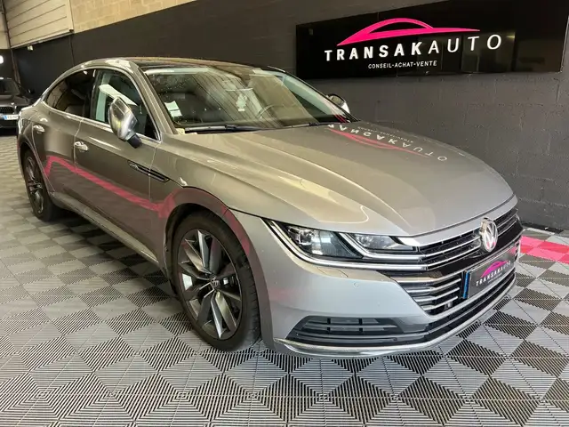 Volkswagen Arteon 2.0 BI-TDI 240 CV DSG7 4Motion legance - CarPlay Camera de recul Attelage Distribution jour