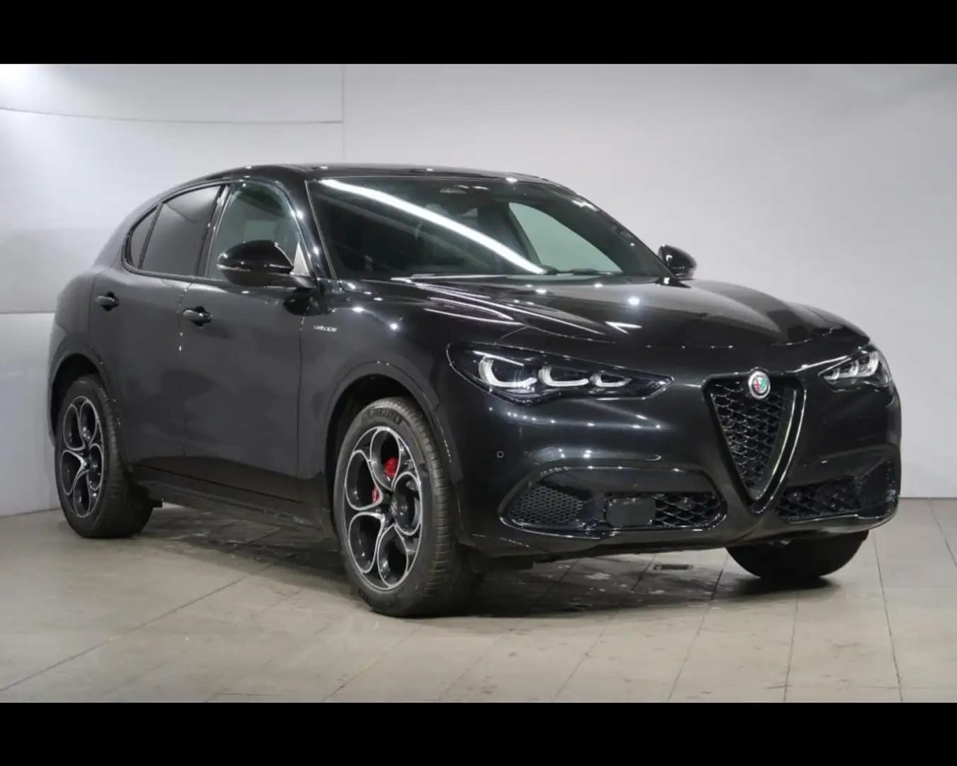Alfa Romeo Stelvio 2.2 Td 210Cv AT8 Q4 Veloce - NaviTouch/20"/Portell Nero - 2